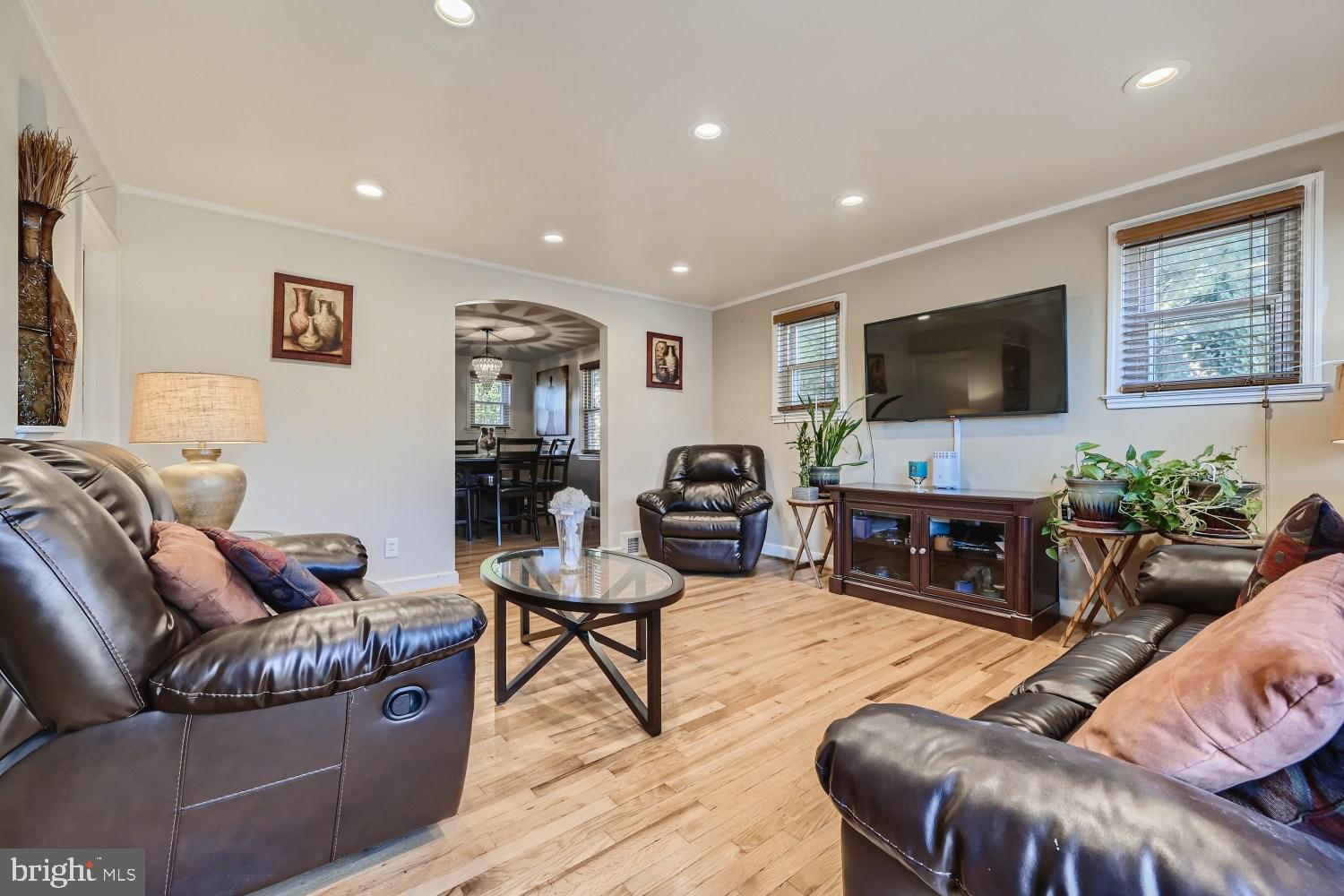 WEST HILLS - Residential