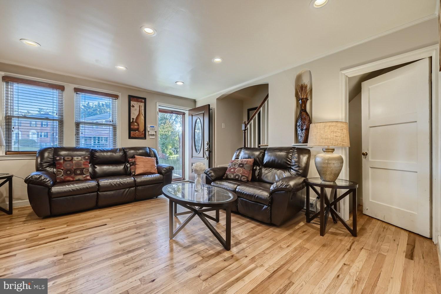 WEST HILLS - Residential