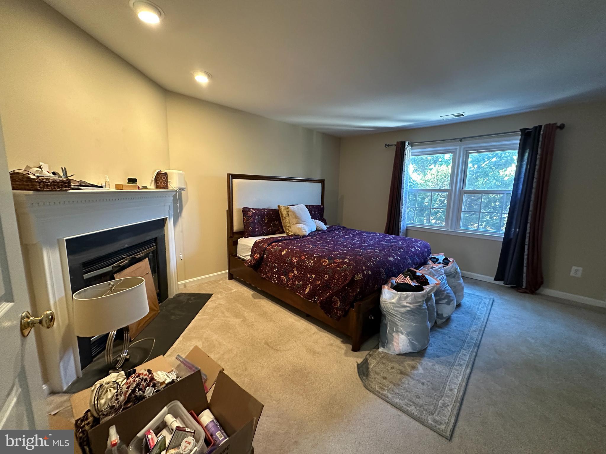 WOODFIELD ESTATES - Residential Lease