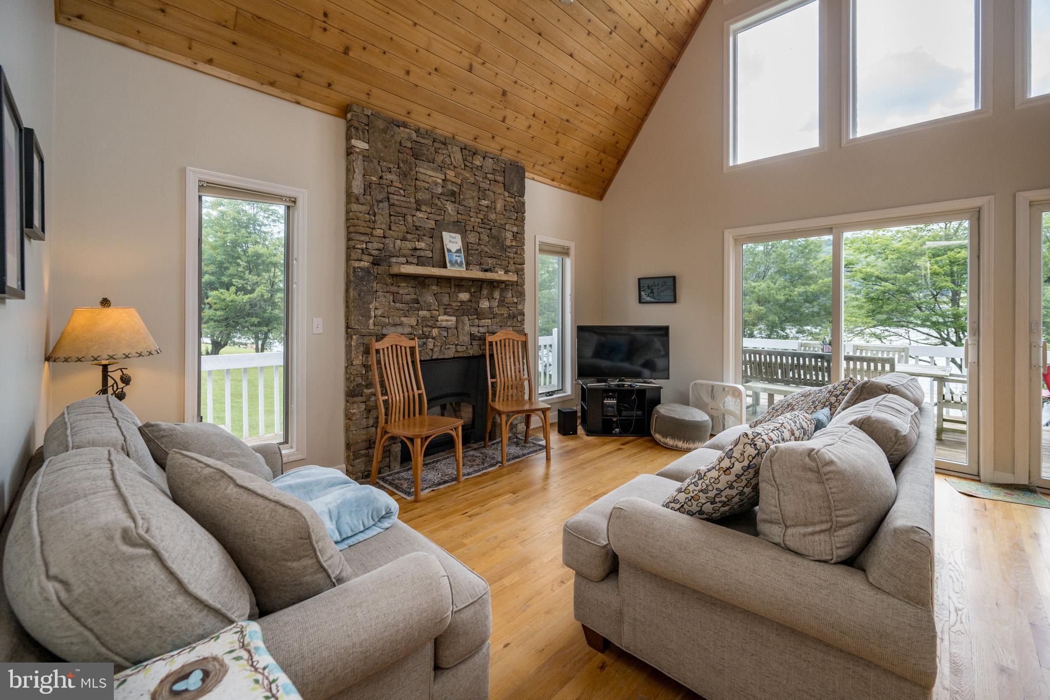 MARSH HILL VILLAGE - Residential