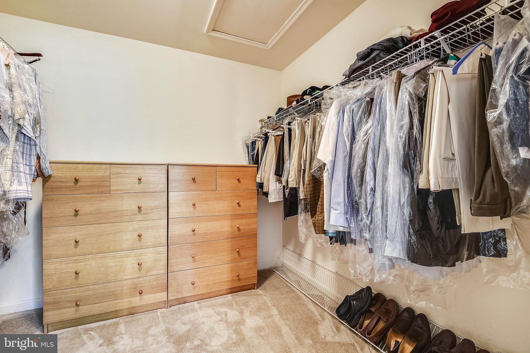 GREY ROCK VILLAS - Residential