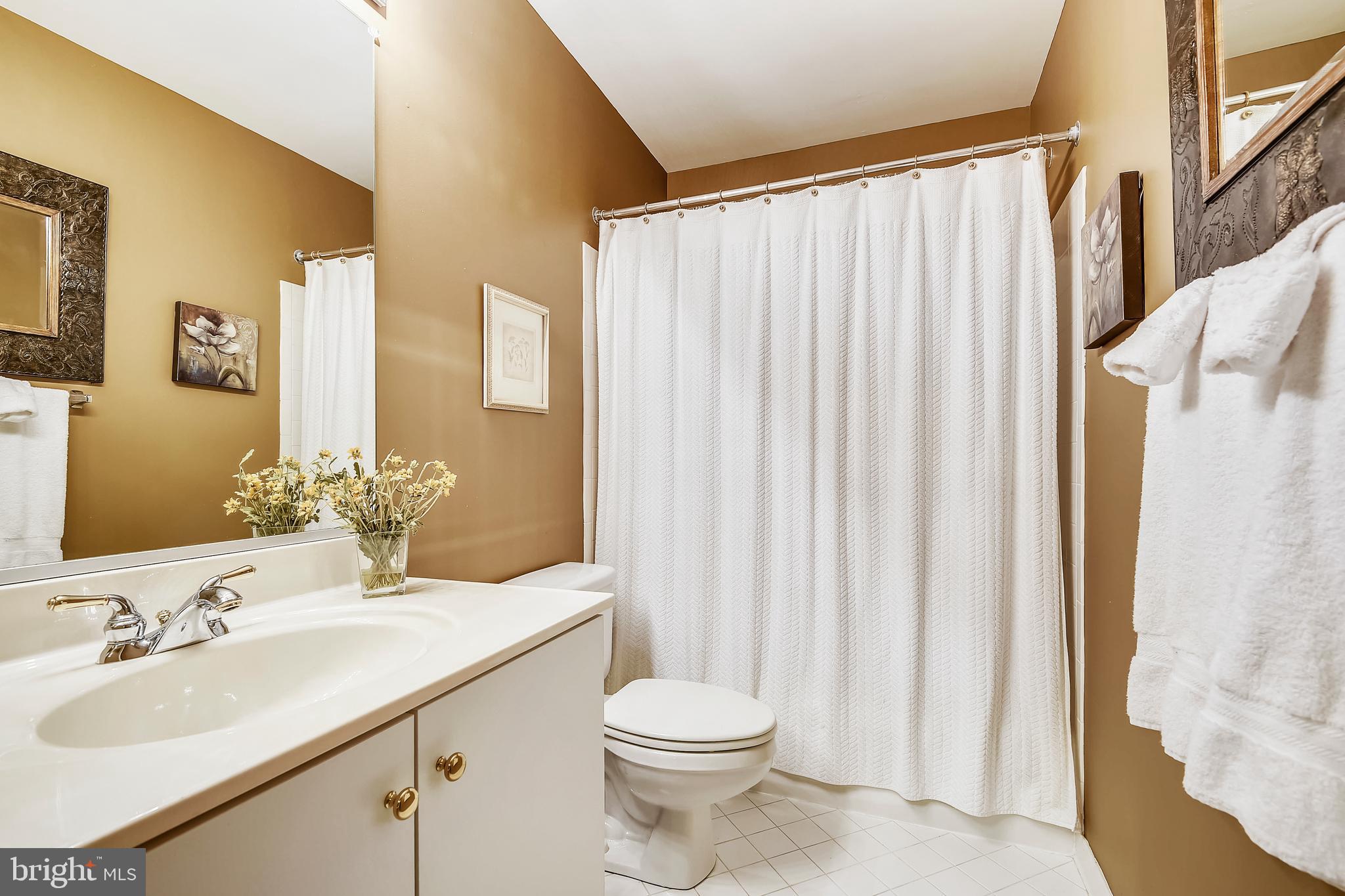 GREY ROCK VILLAS - Residential