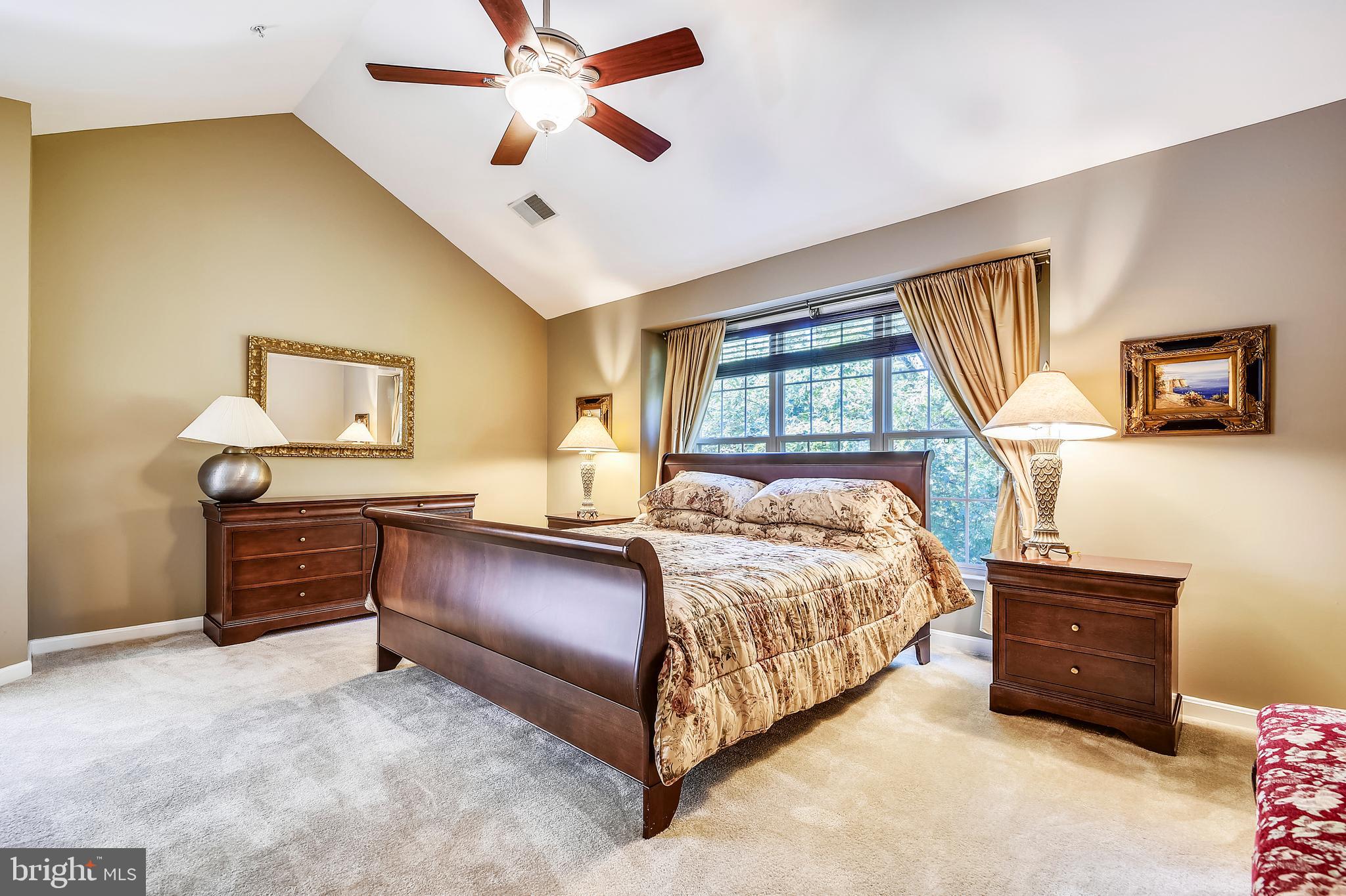 GREY ROCK VILLAS - Residential