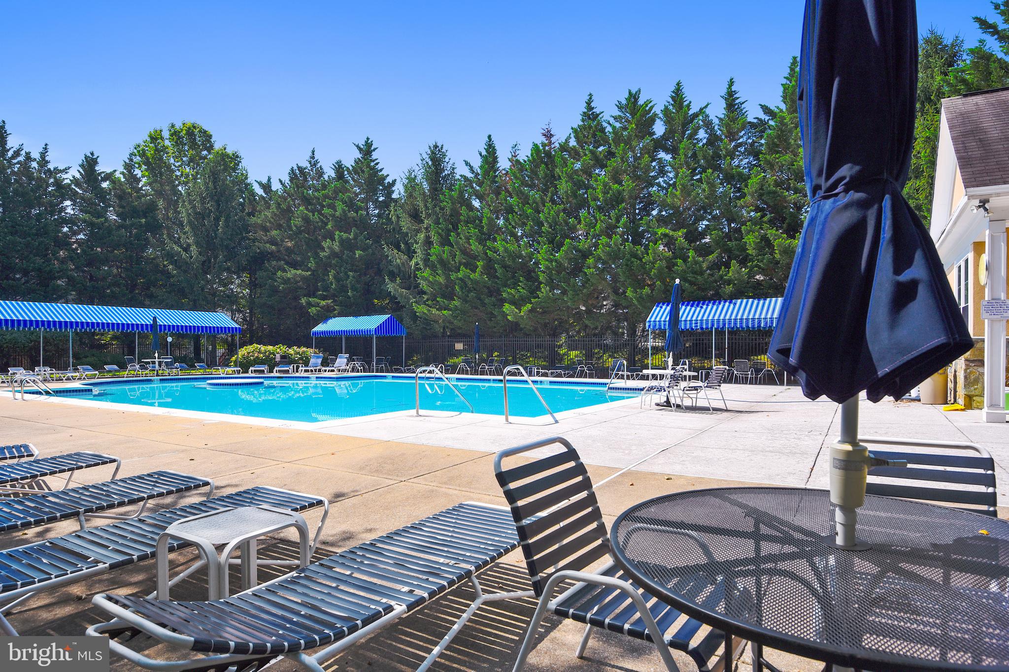 GREY ROCK VILLAS - Residential