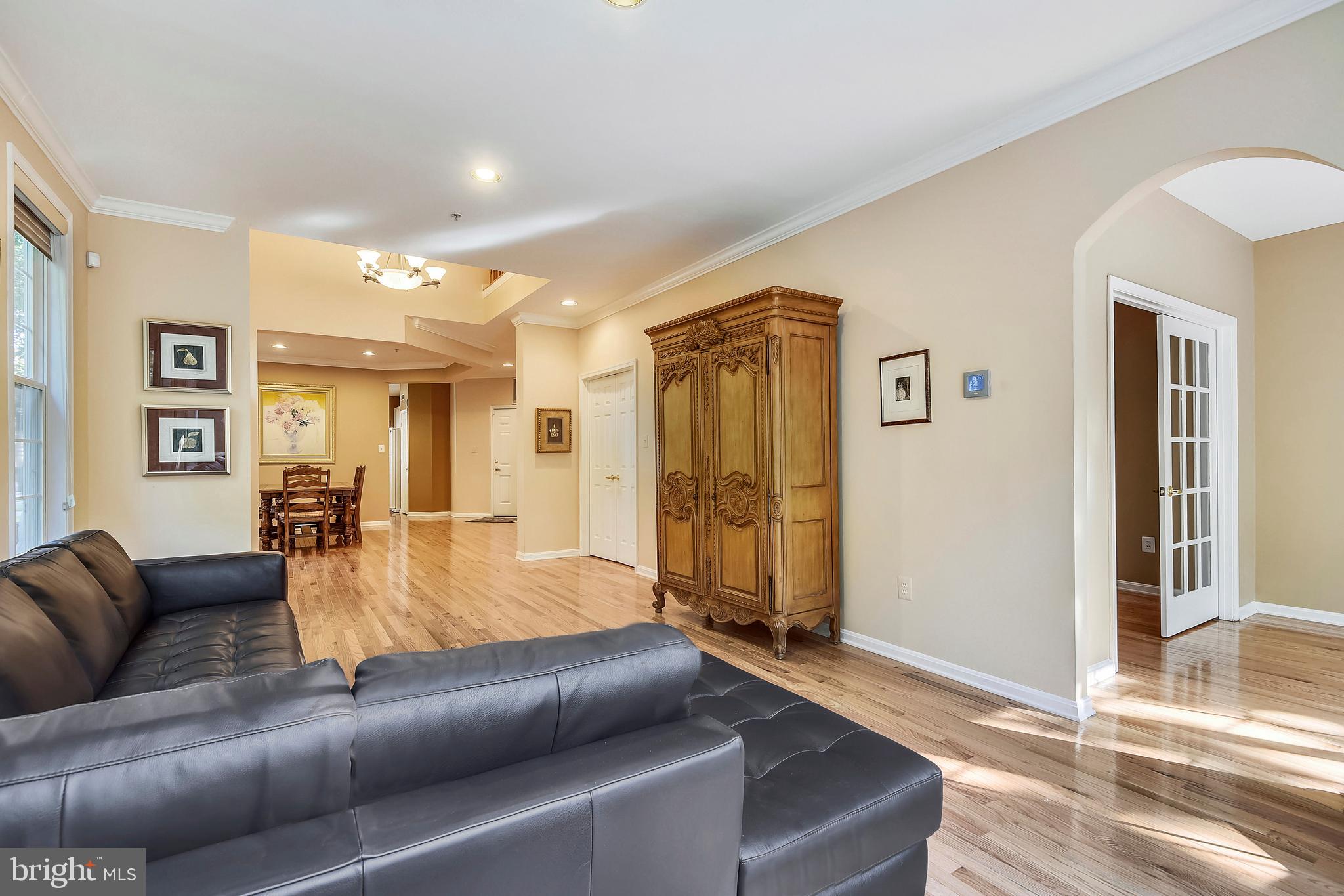 GREY ROCK VILLAS - Residential