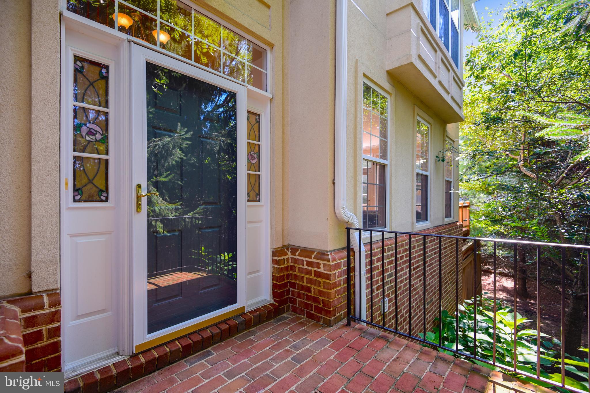 GREY ROCK VILLAS - Residential