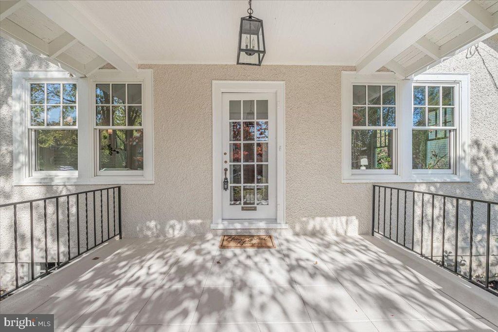 Photo of 4937 Brandywine Street NW, WASHINGTON, DC 20016 (MLS # DCDC2228382)