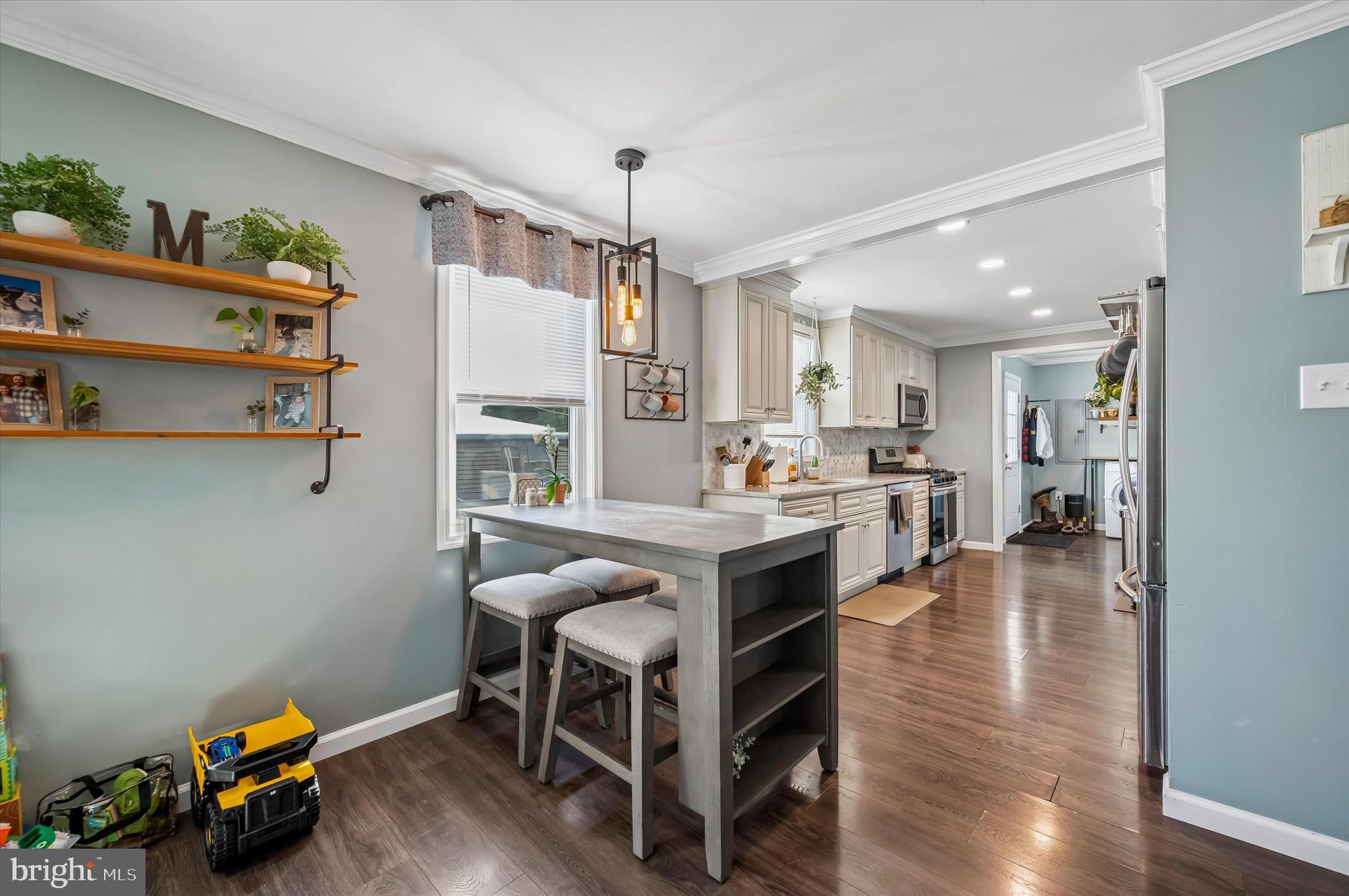 ROSLYN - Residential