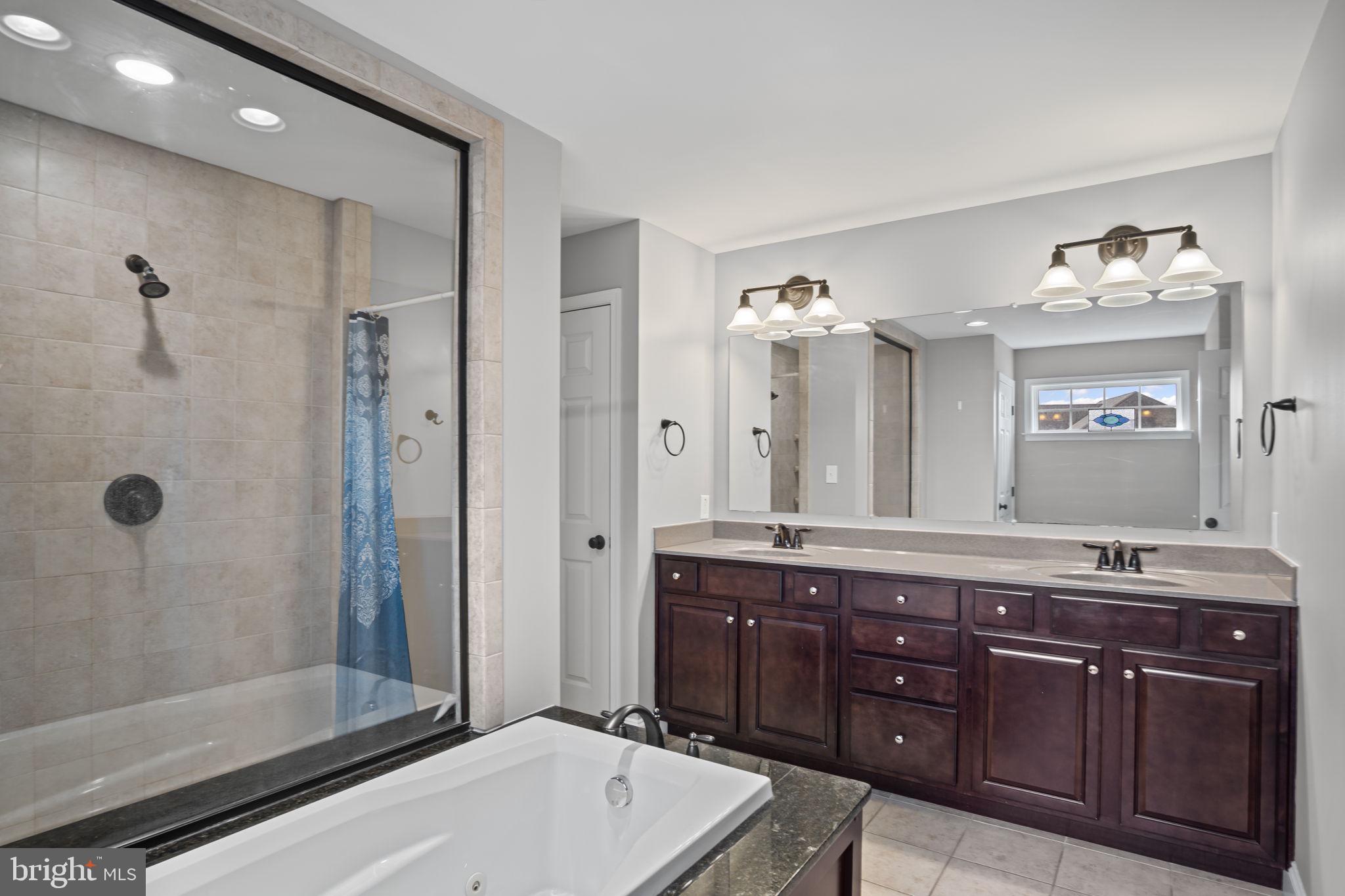 FOXWOOD - Residential