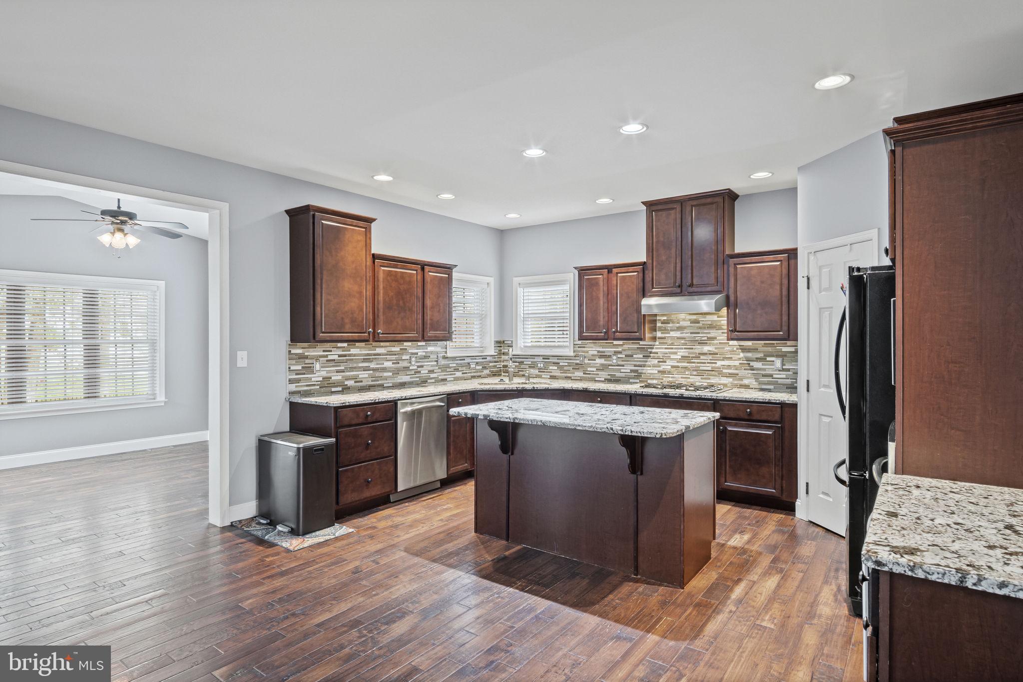 FOXWOOD - Residential