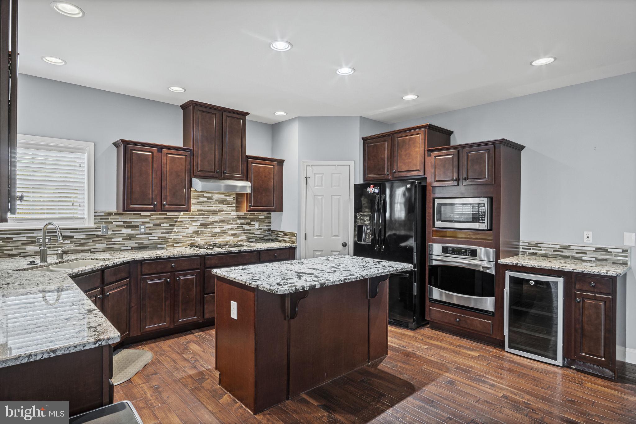 FOXWOOD - Residential