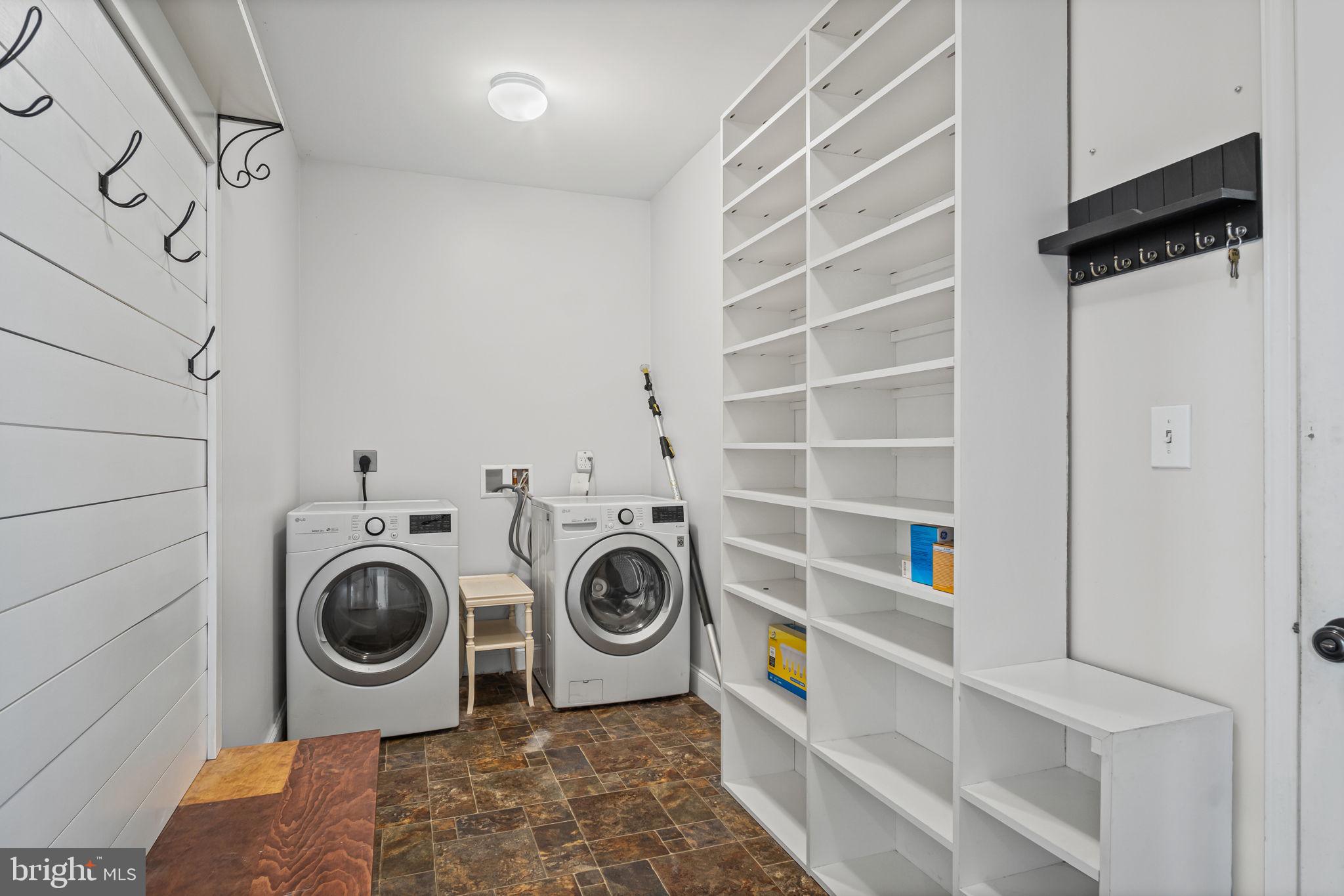 FOXWOOD - Residential