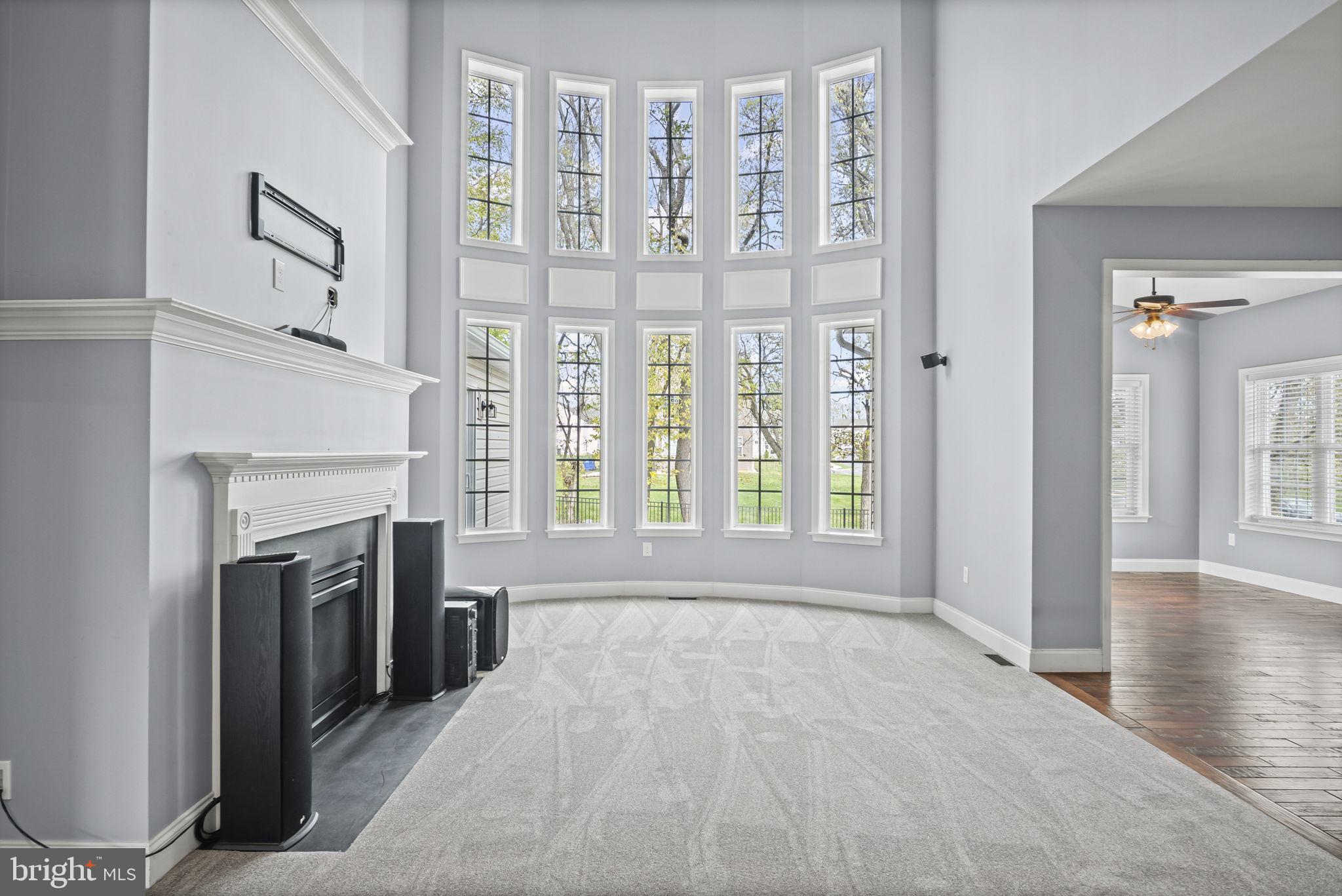 12 FOXWOOD BOULEVARD