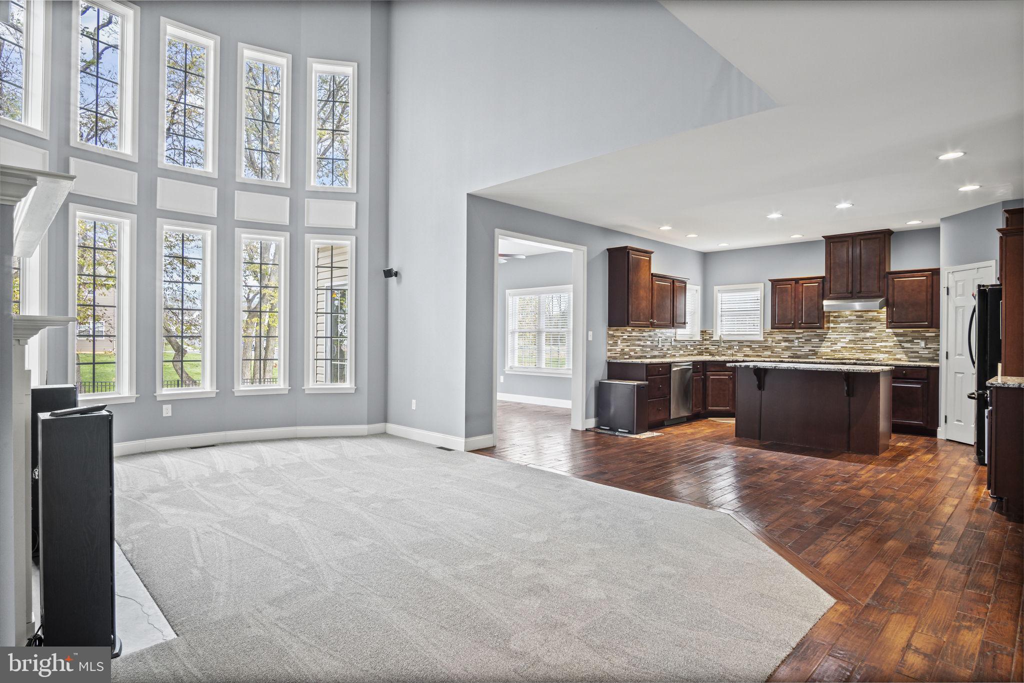 12 FOXWOOD BOULEVARD