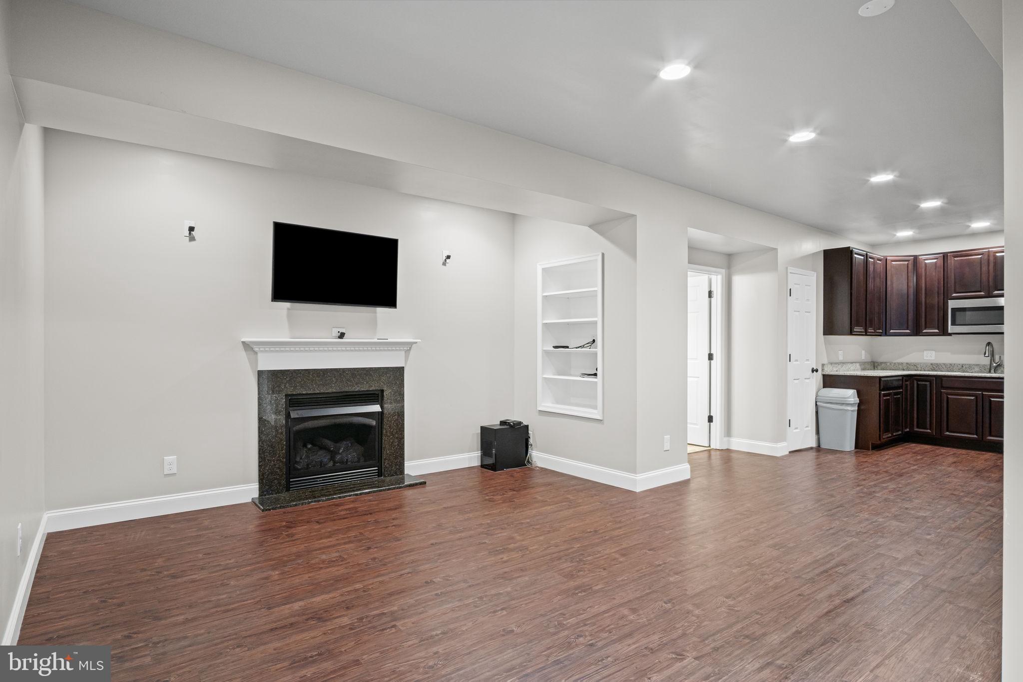 FOXWOOD - Residential