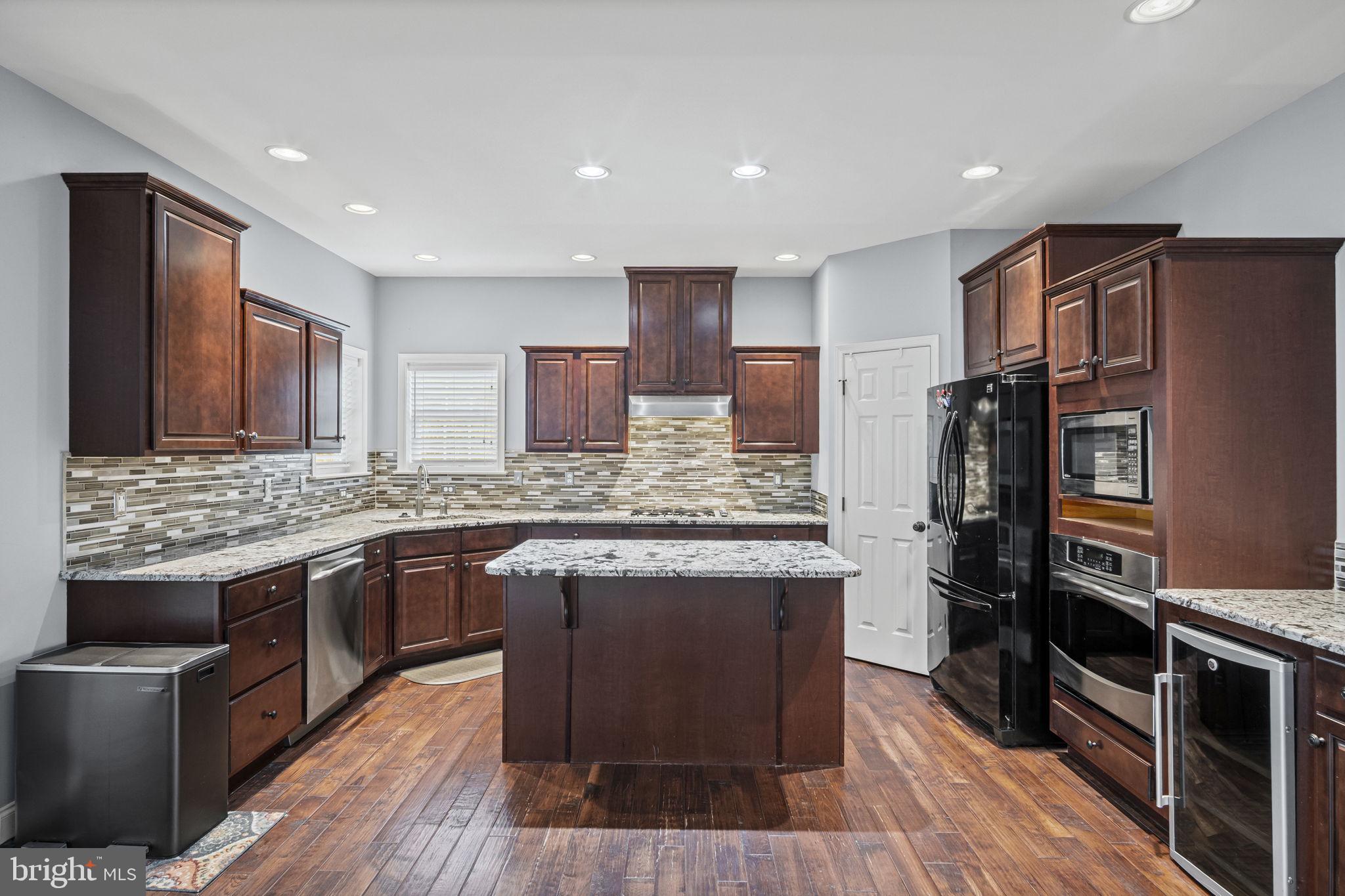 FOXWOOD - Residential