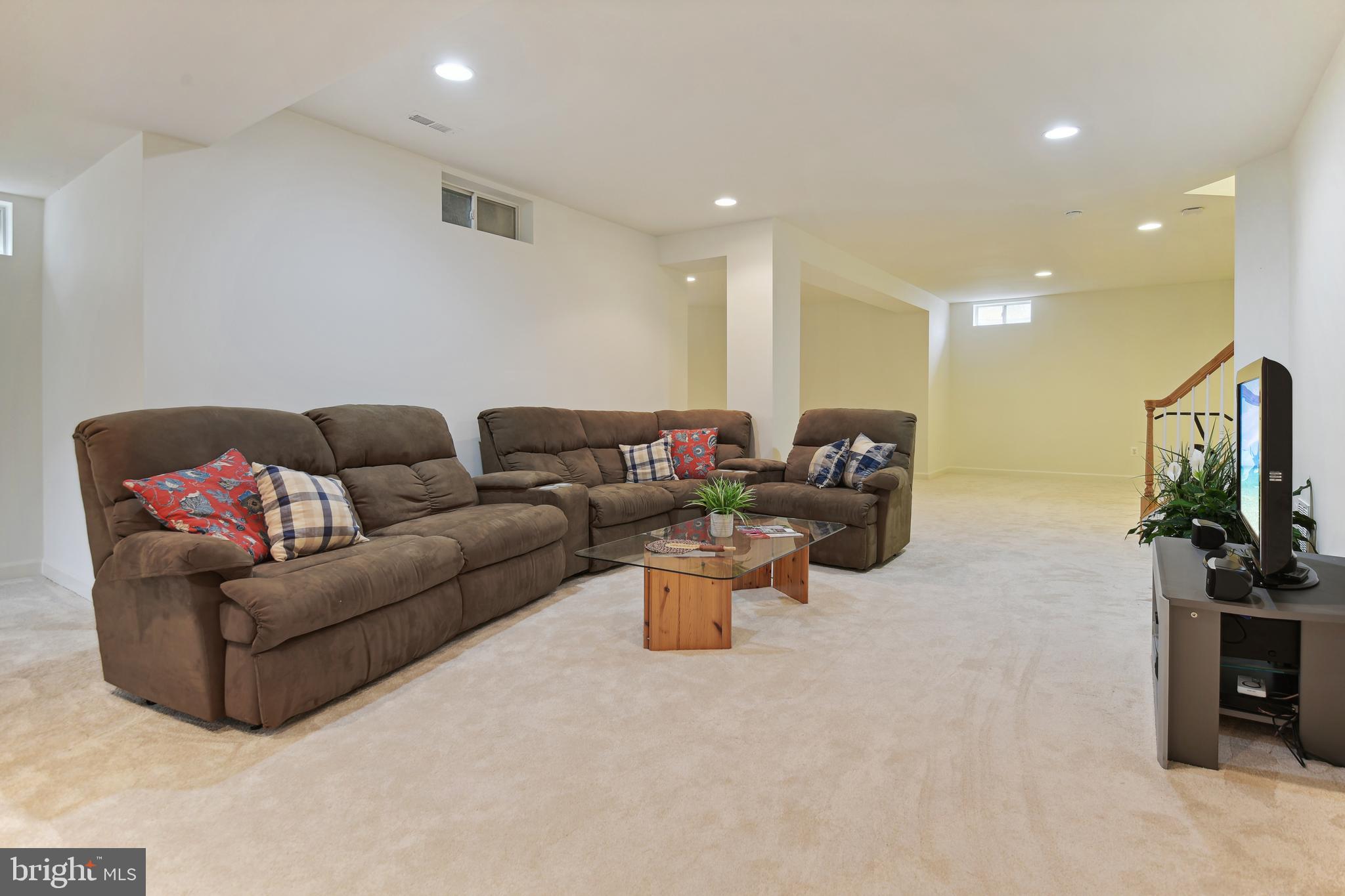 HAMPSHIRE GREENS - Residential