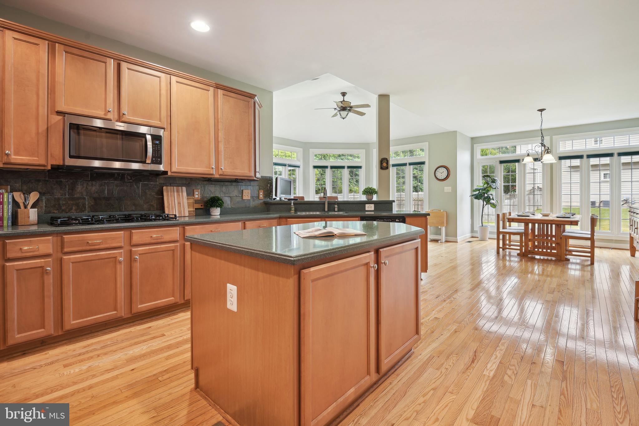 HAMPSHIRE GREENS - Residential