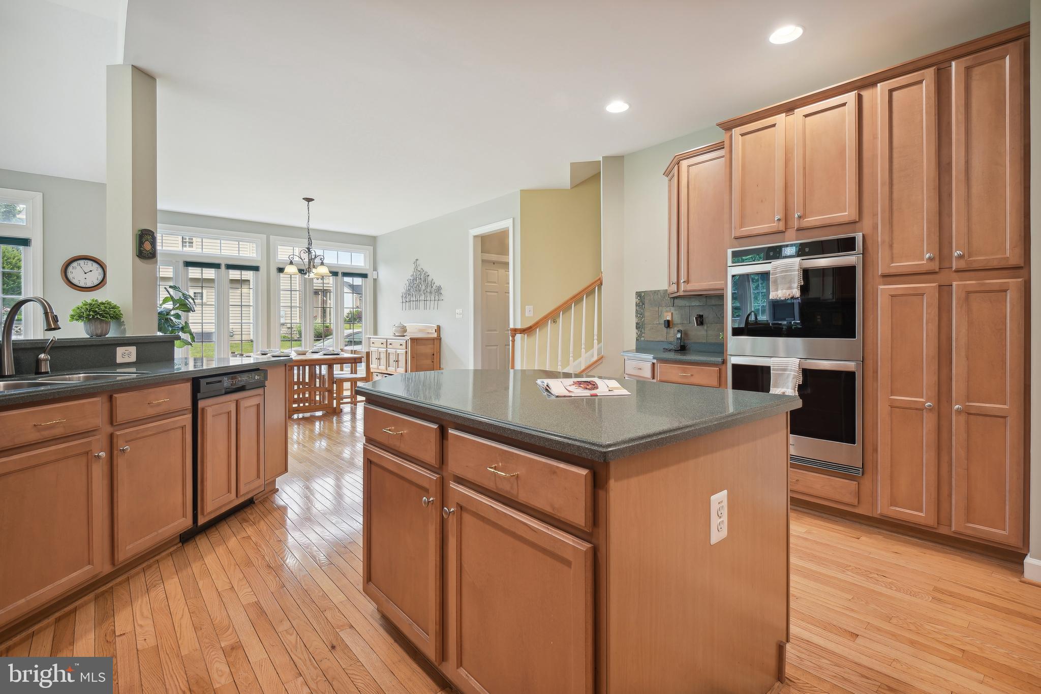 HAMPSHIRE GREENS - Residential