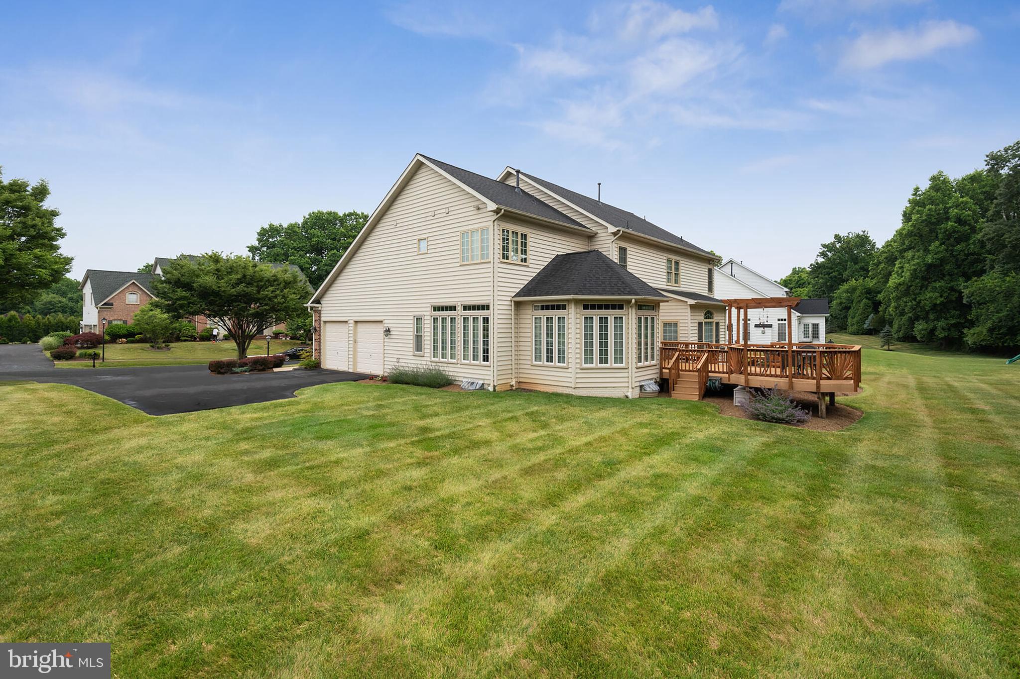 HAMPSHIRE GREENS - Residential