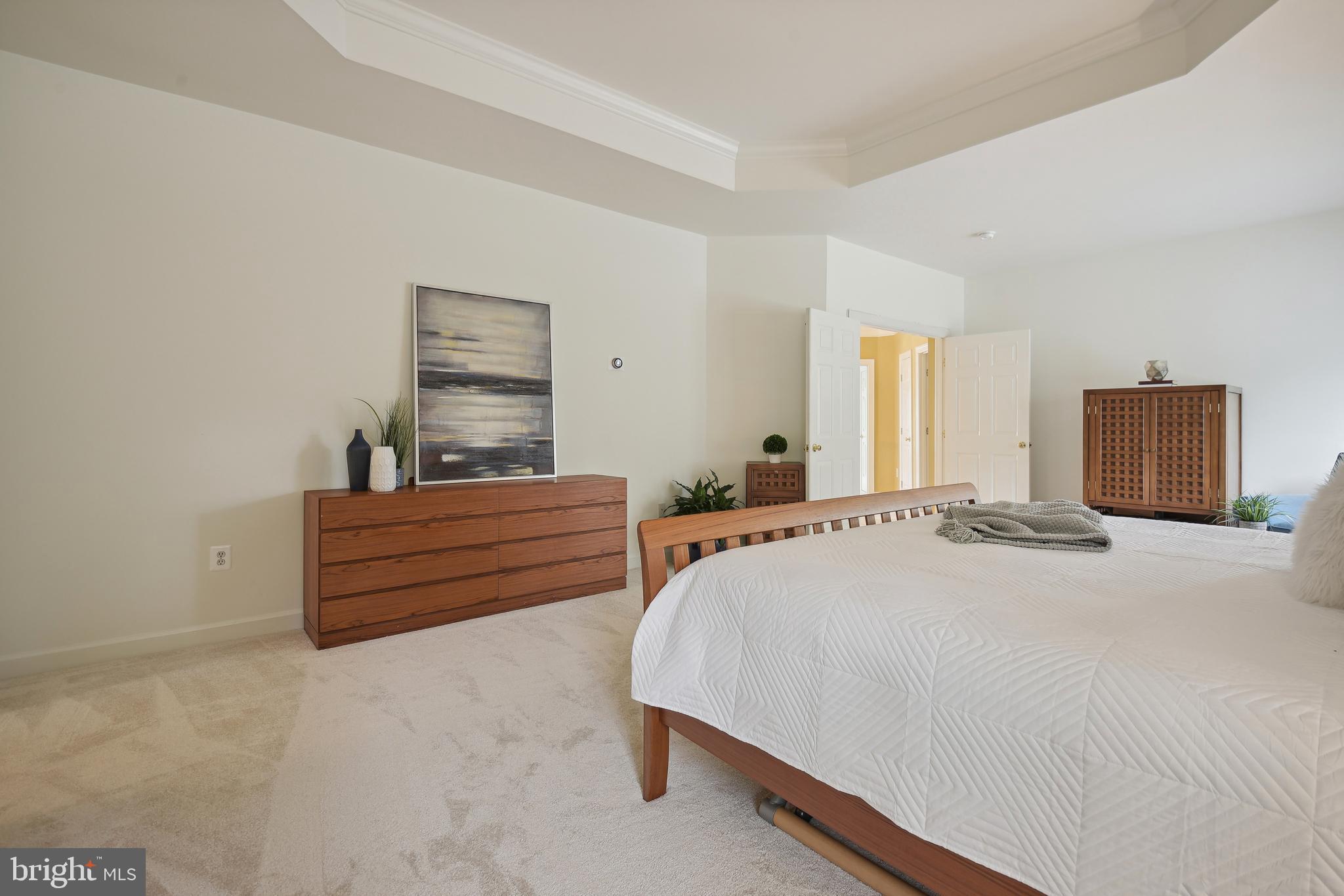 HAMPSHIRE GREENS - Residential