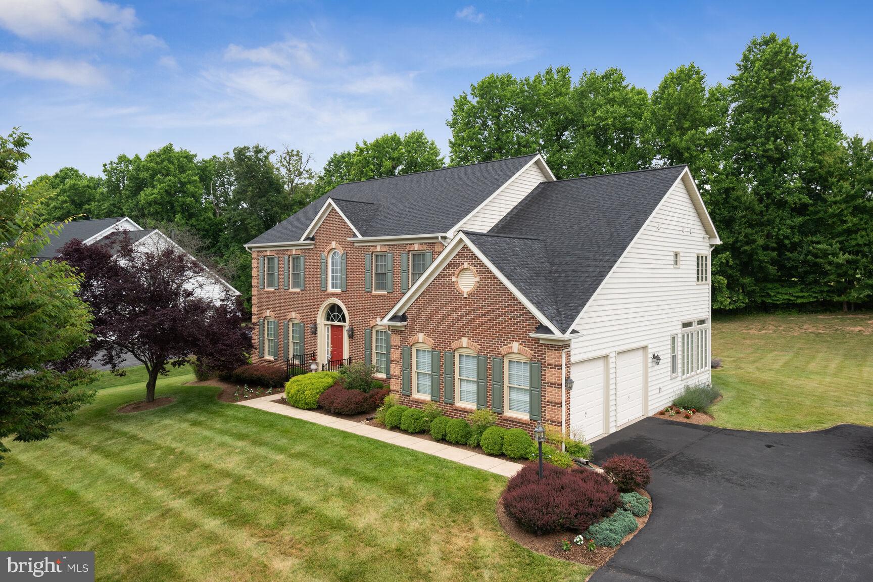 HAMPSHIRE GREENS - Residential