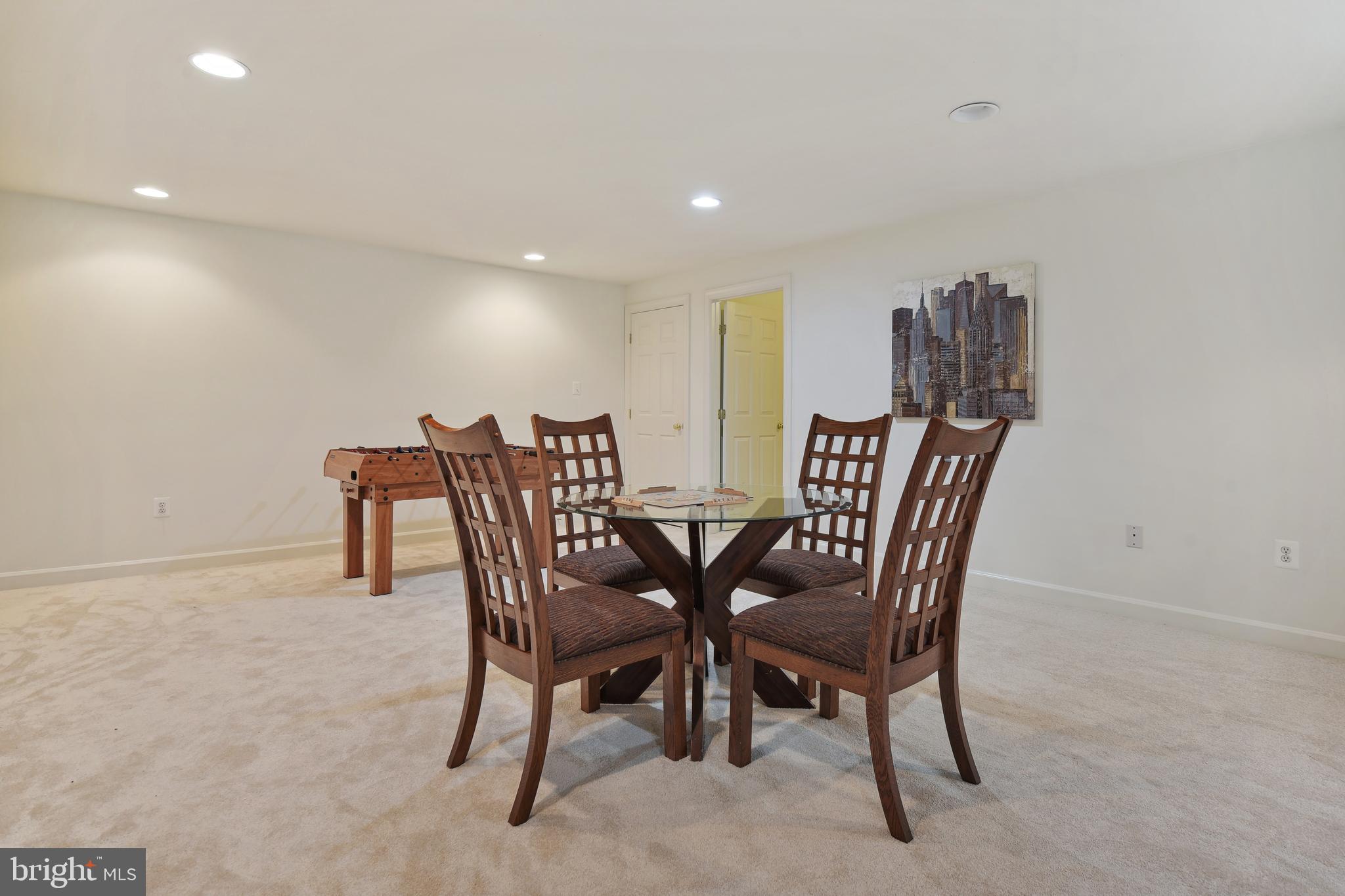 HAMPSHIRE GREENS - Residential