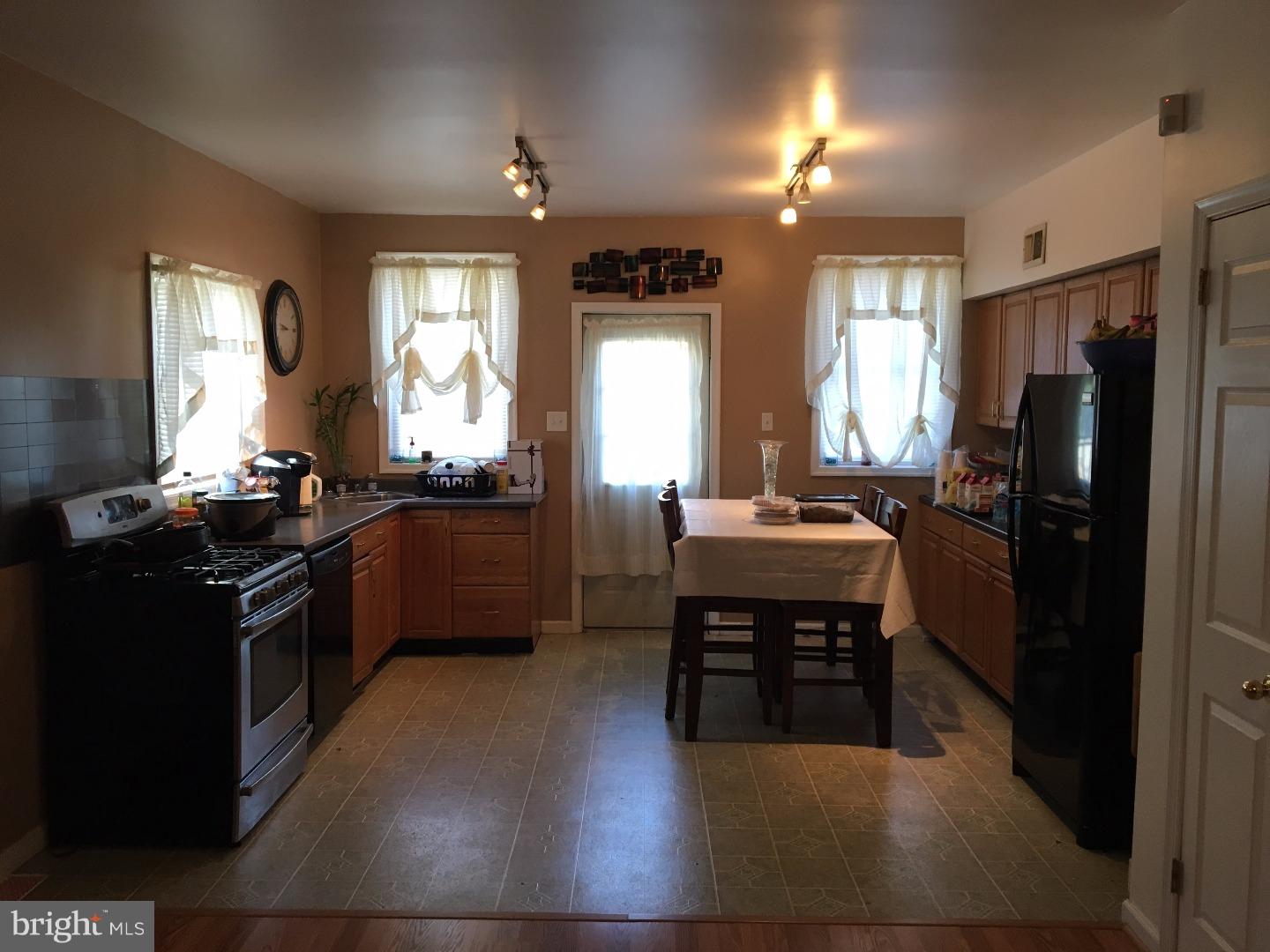 COLLINGDALE - Residential Income