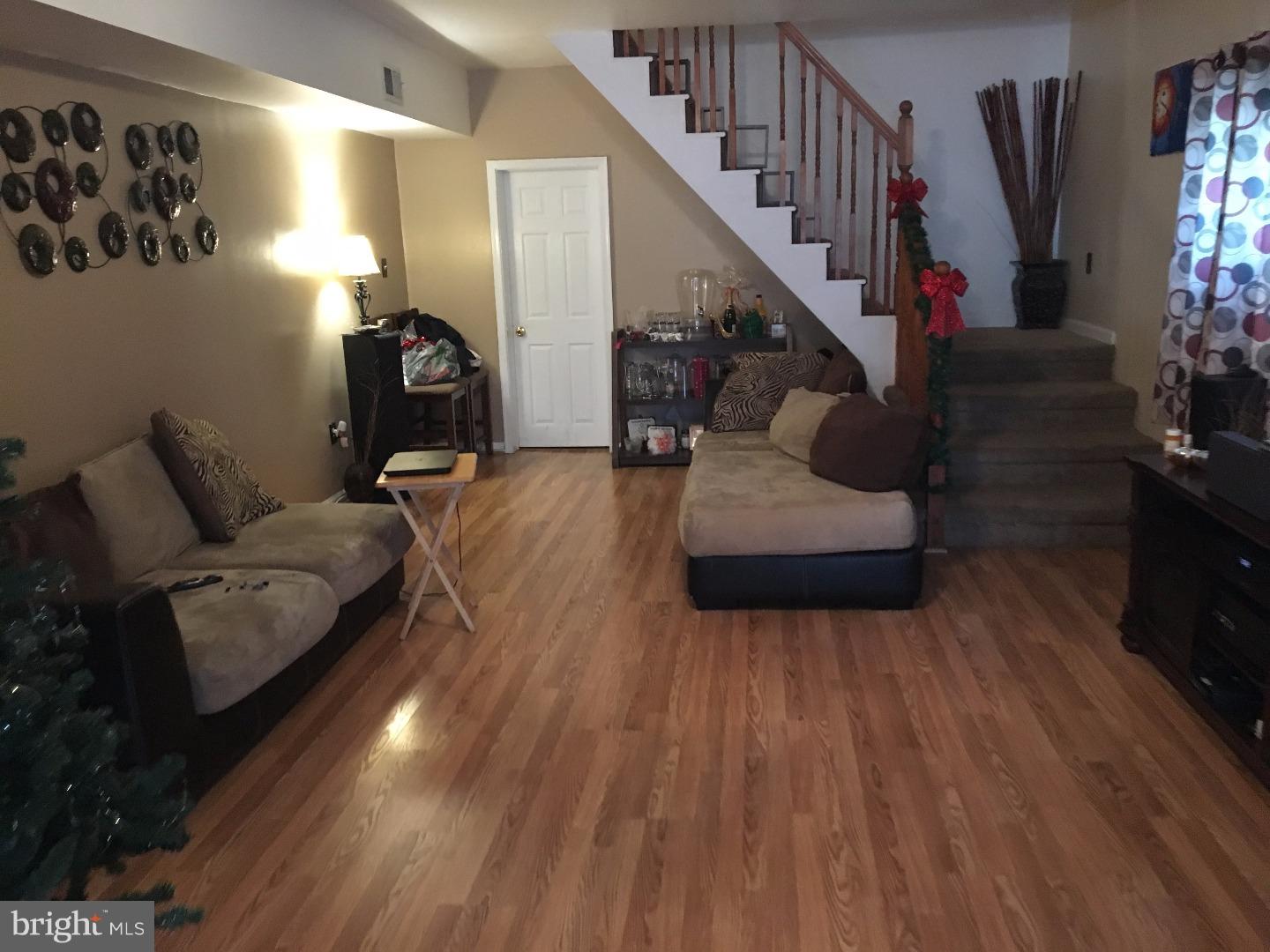 COLLINGDALE - Residential Income