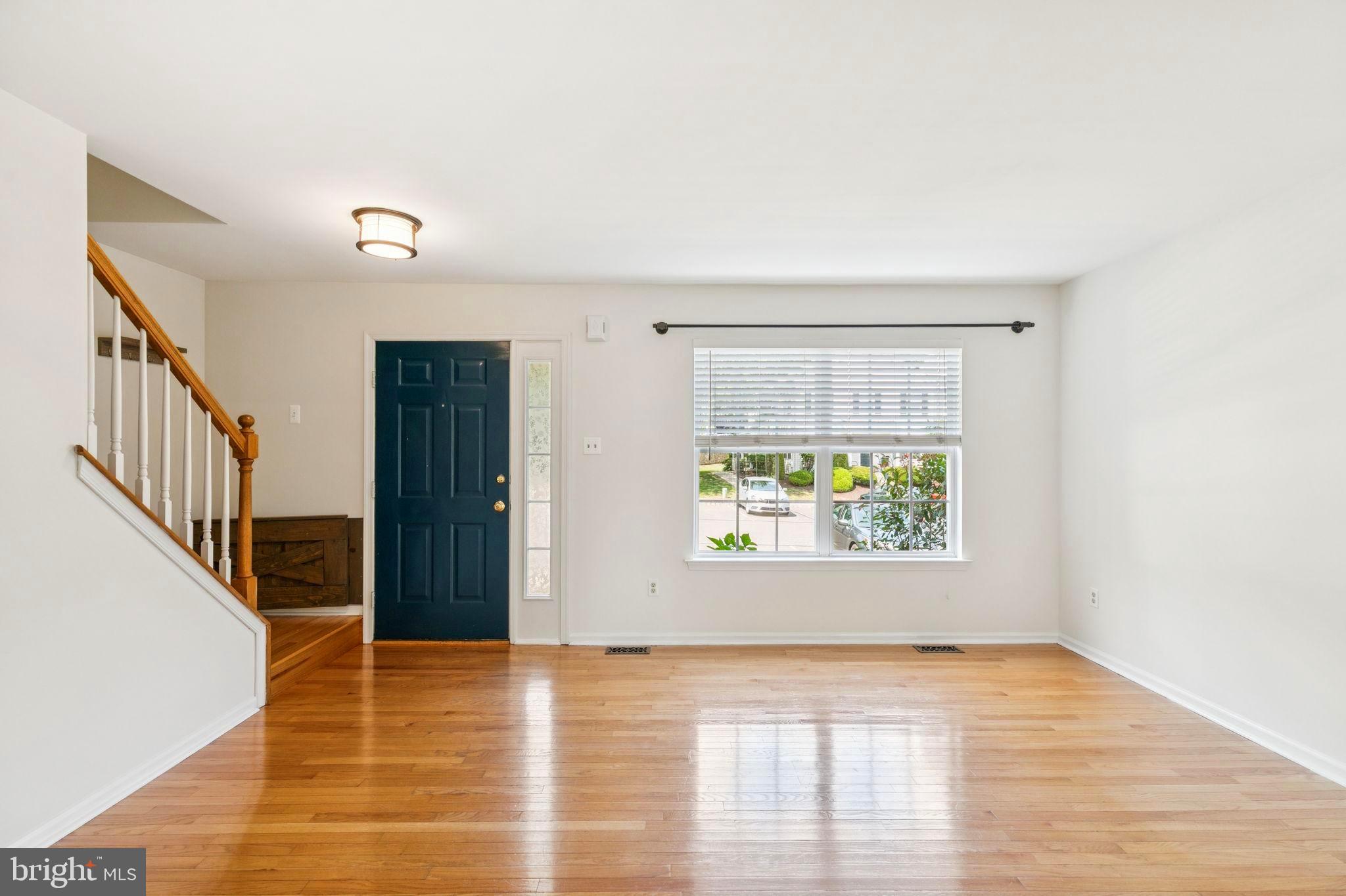 5531 RINKER CIRCLE