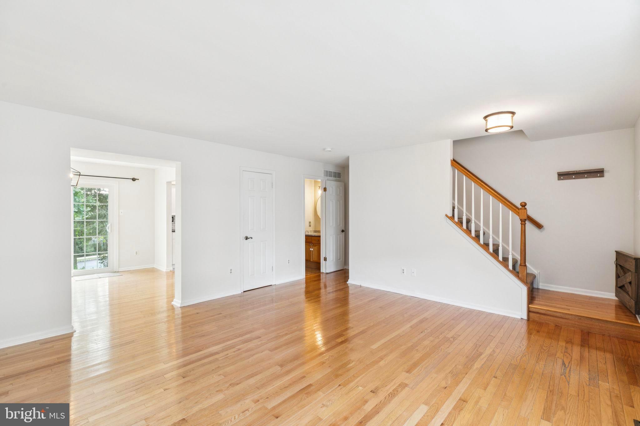 5531 RINKER CIRCLE