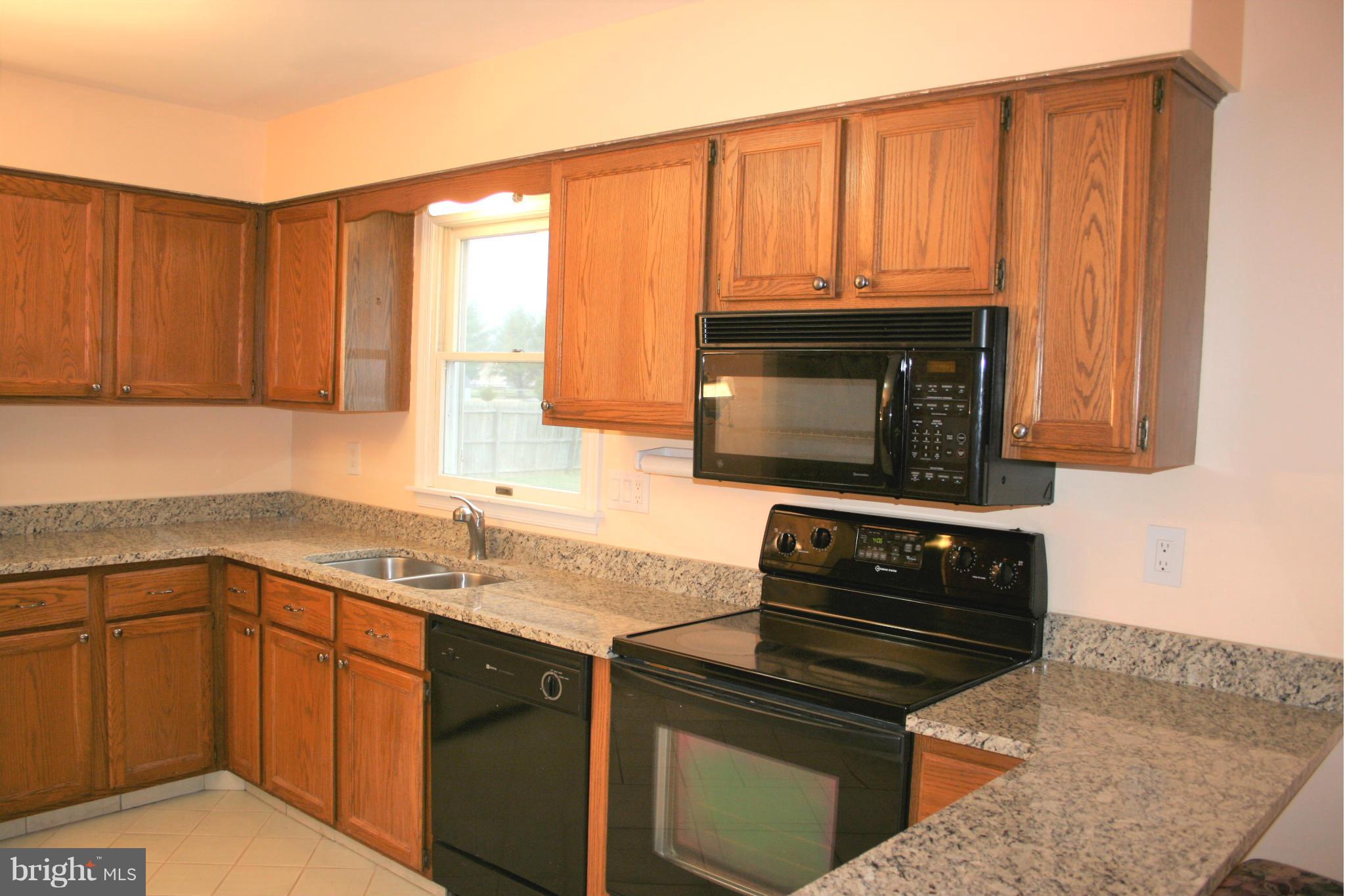 CRESTWOOD KNOLLS PH 1 - Residential