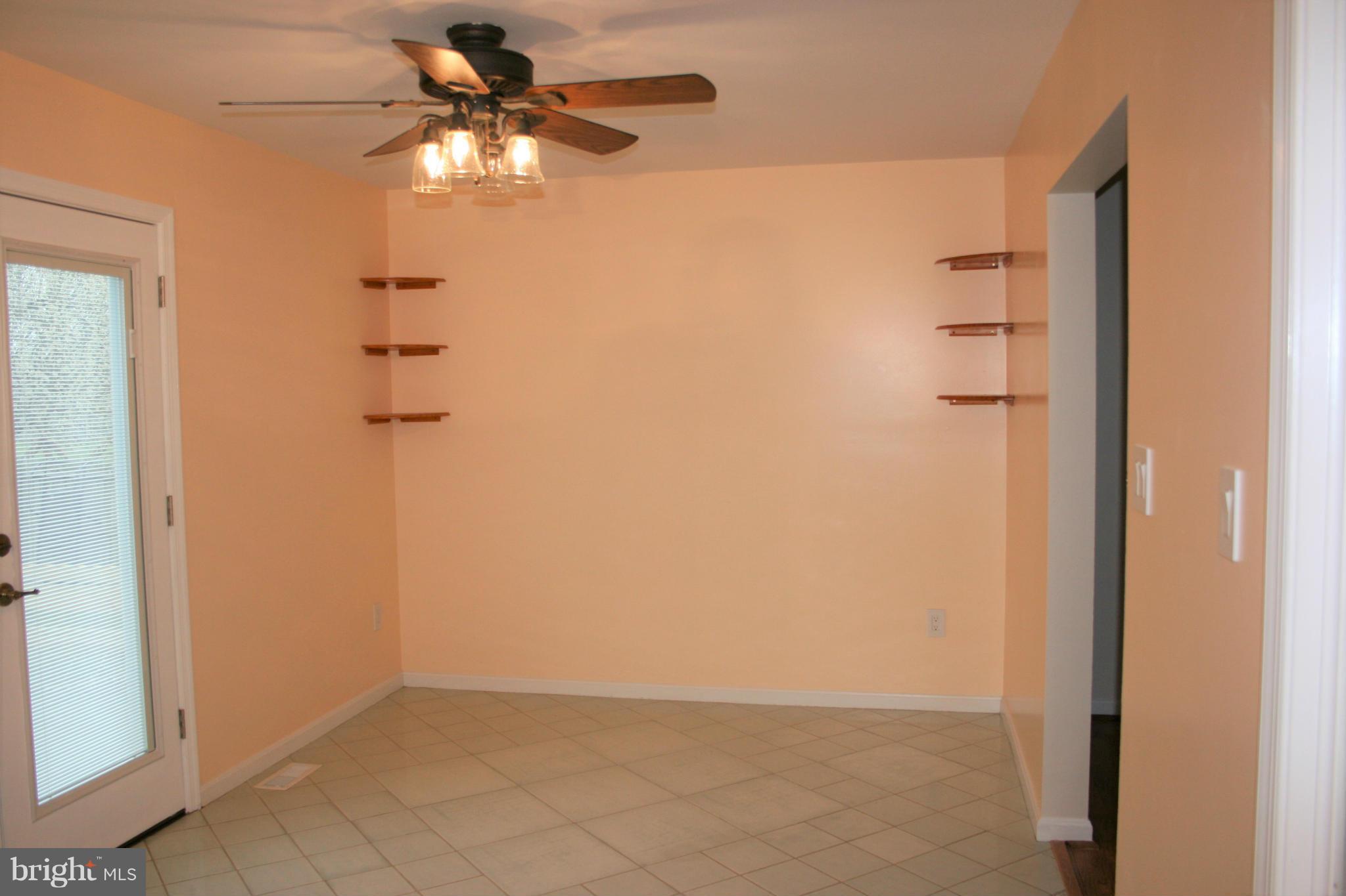 CRESTWOOD KNOLLS PH 1 - Residential