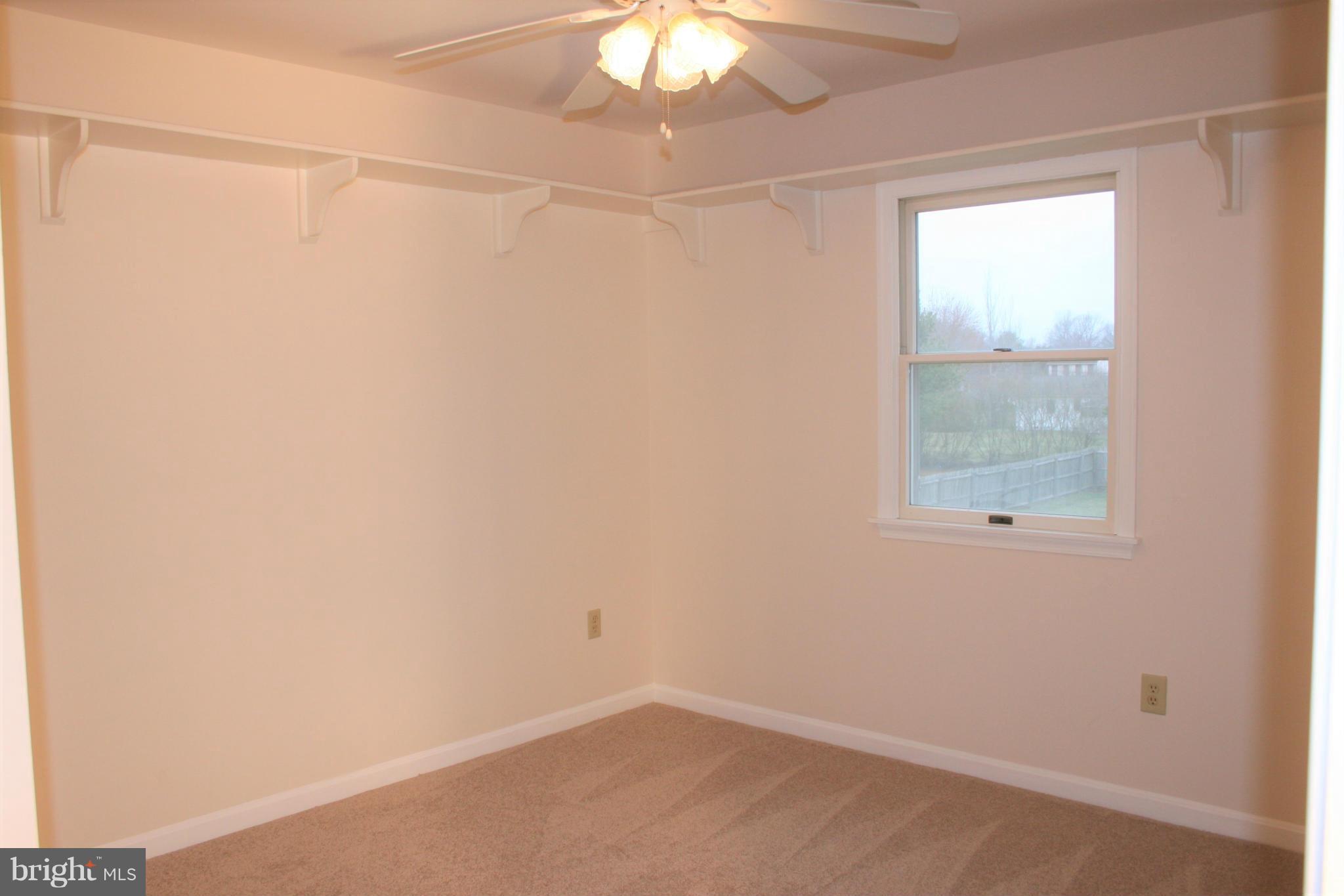 CRESTWOOD KNOLLS PH 1 - Residential