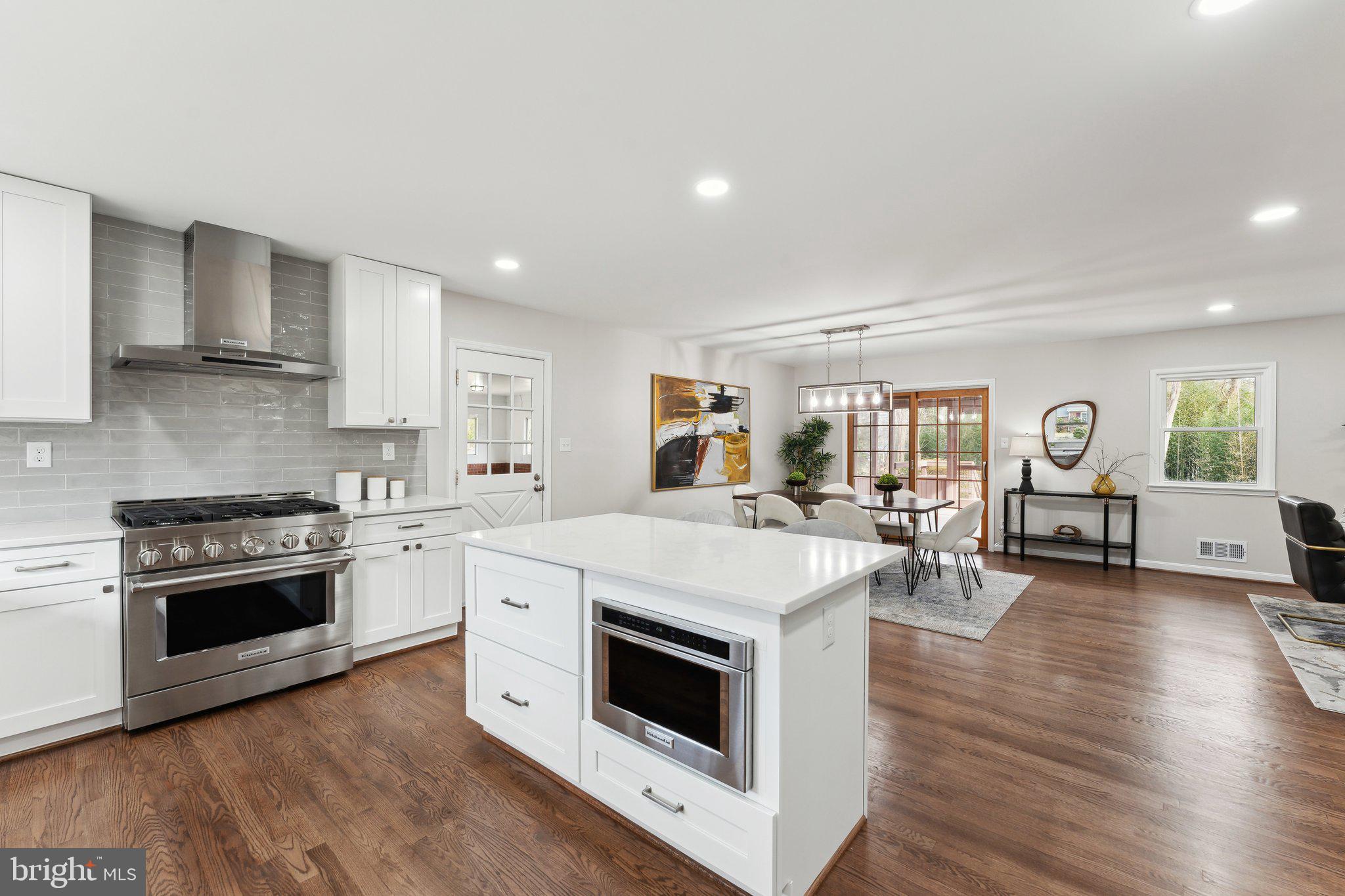 CARRIAGE HILL - Residential