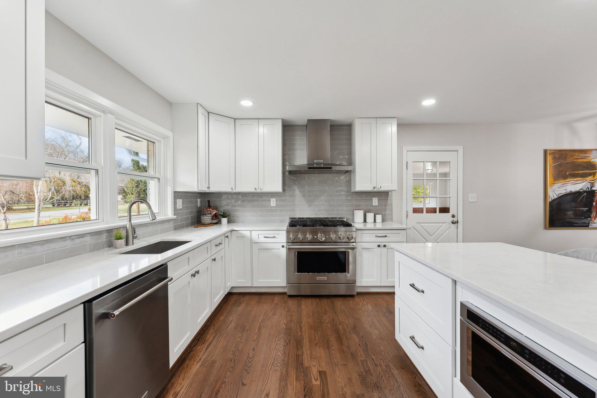 CARRIAGE HILL - Residential