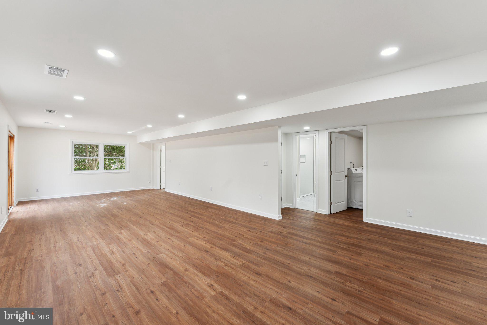 CARRIAGE HILL - Residential