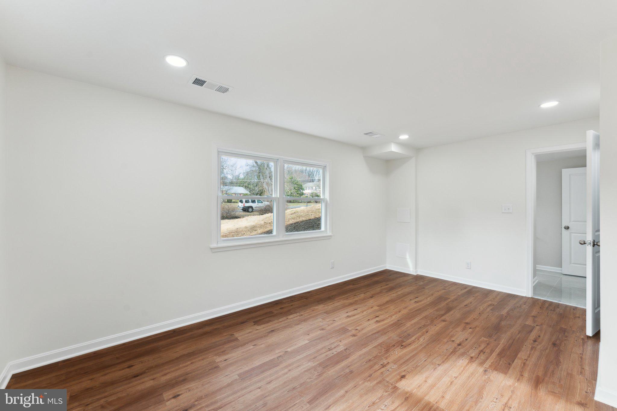 CARRIAGE HILL - Residential