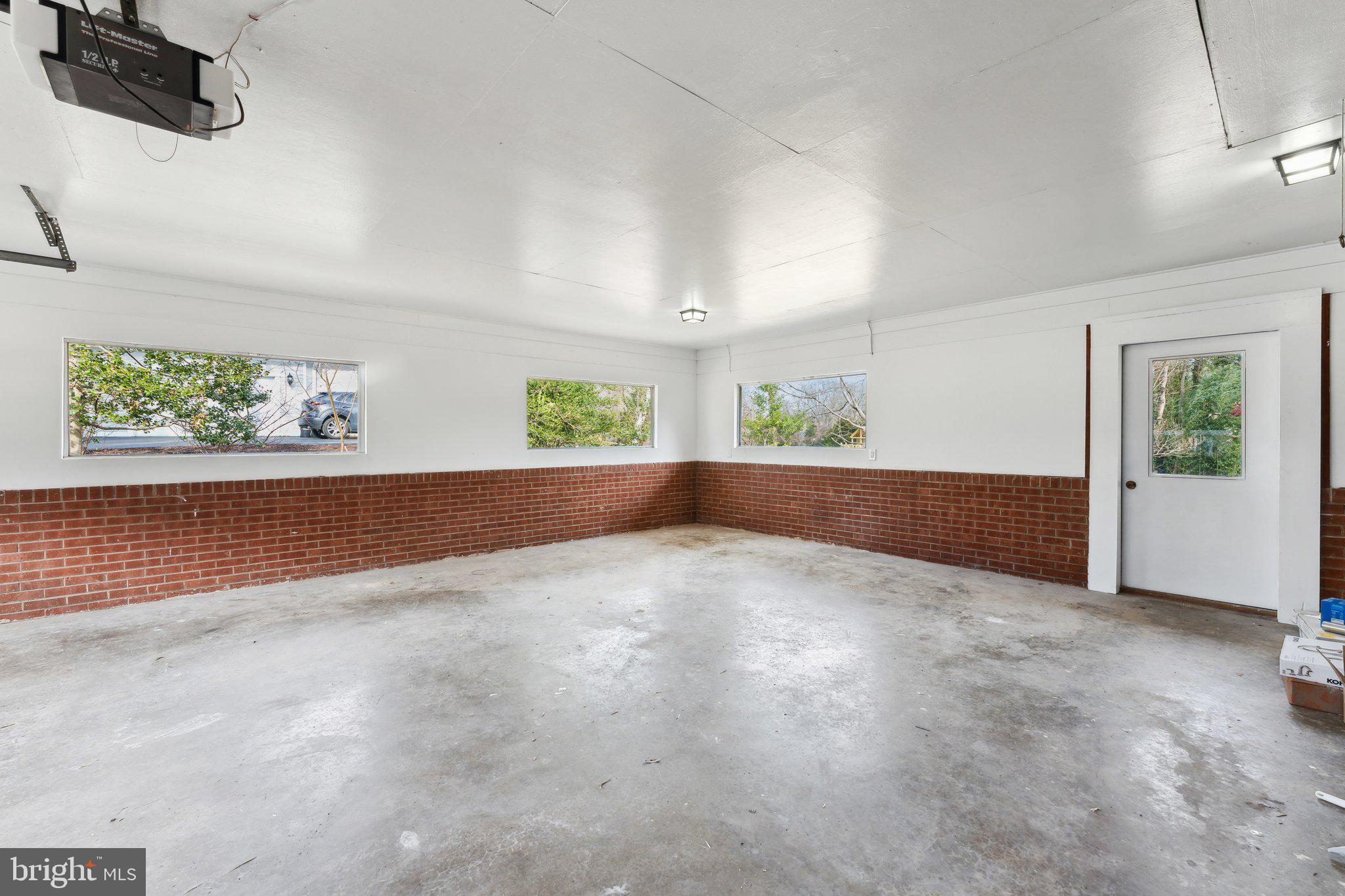 CARRIAGE HILL - Residential