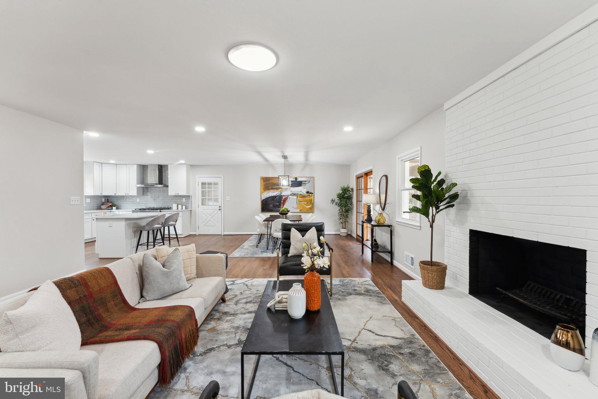 CARRIAGE HILL - Residential