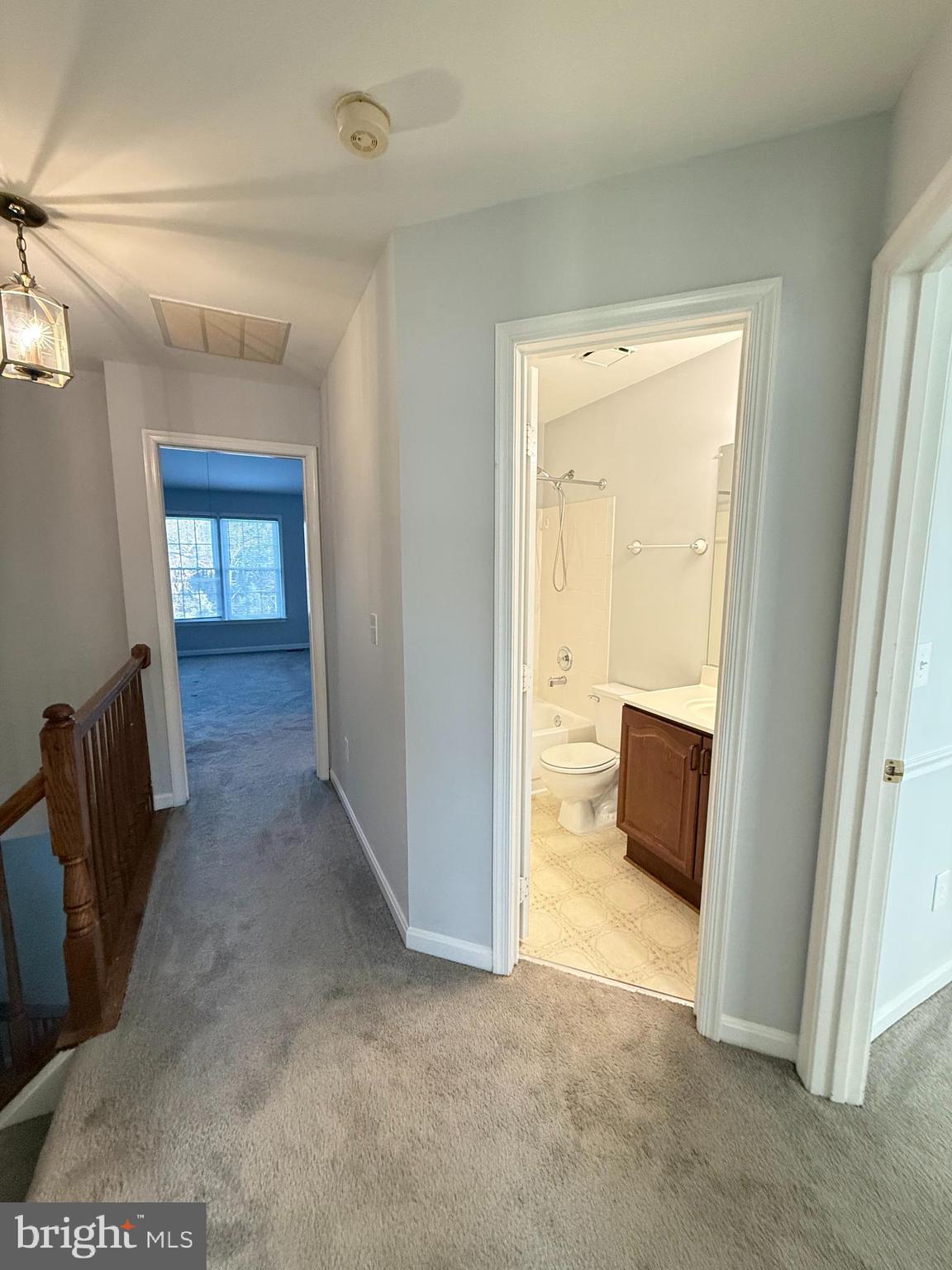 ASHBURN FARM - Residential Lease