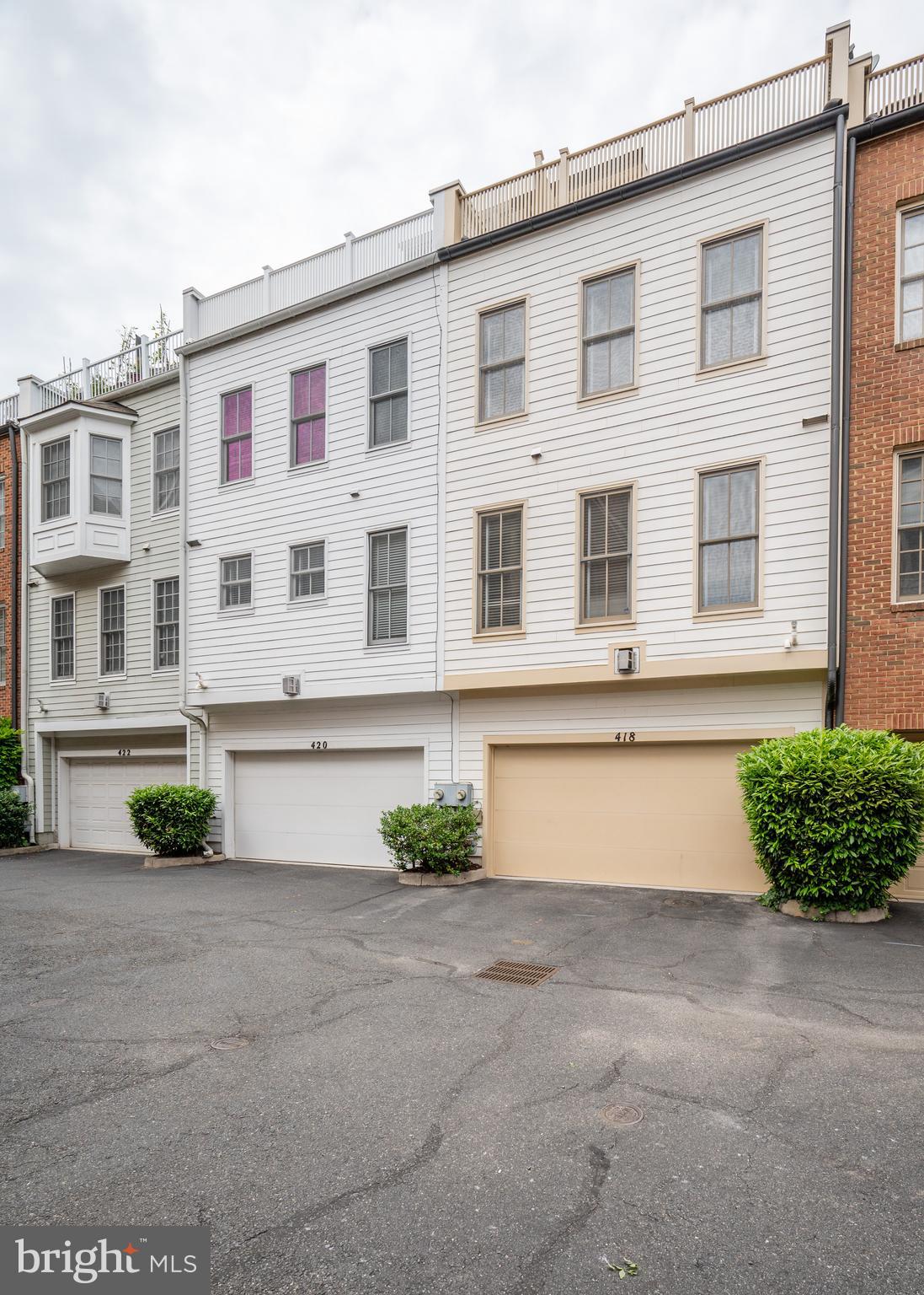 CHATHAM SQUARE - Residential