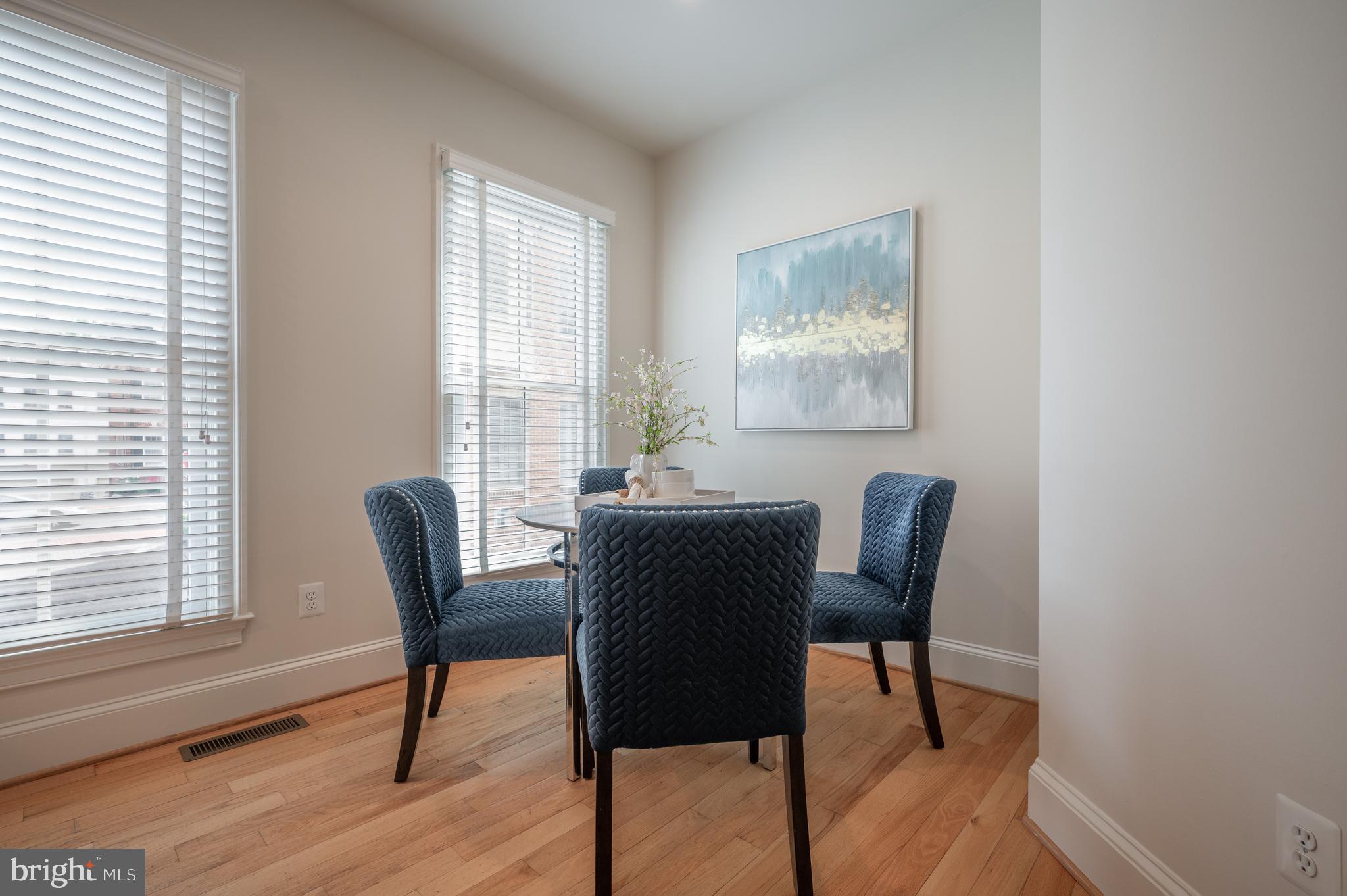 CHATHAM SQUARE - Residential