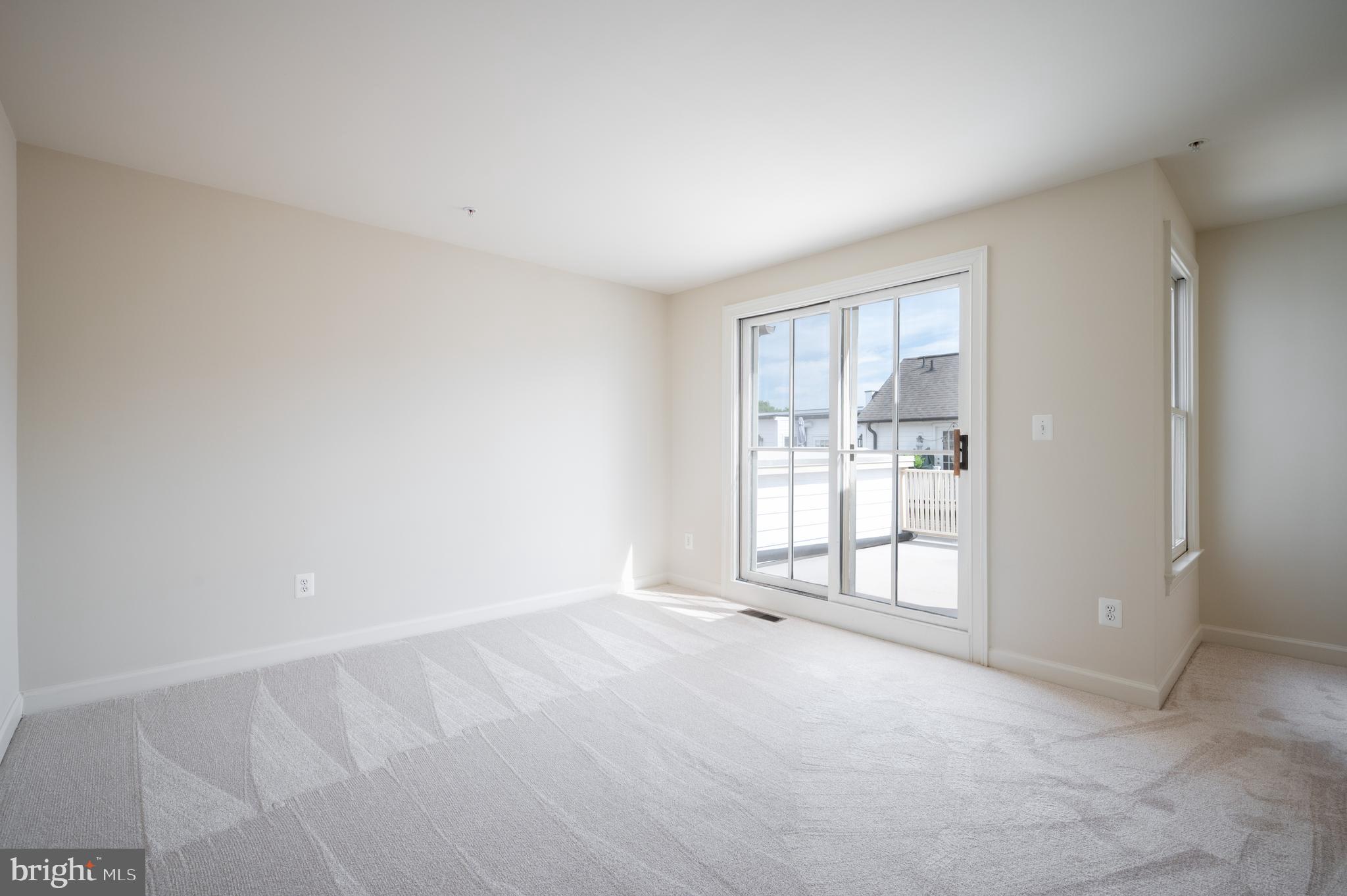 CHATHAM SQUARE - Residential