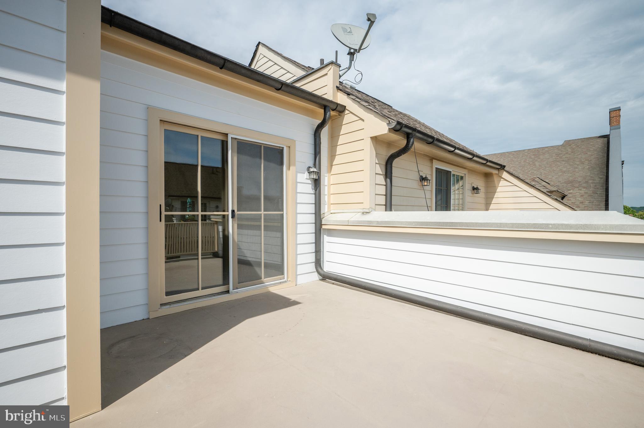 CHATHAM SQUARE - Residential