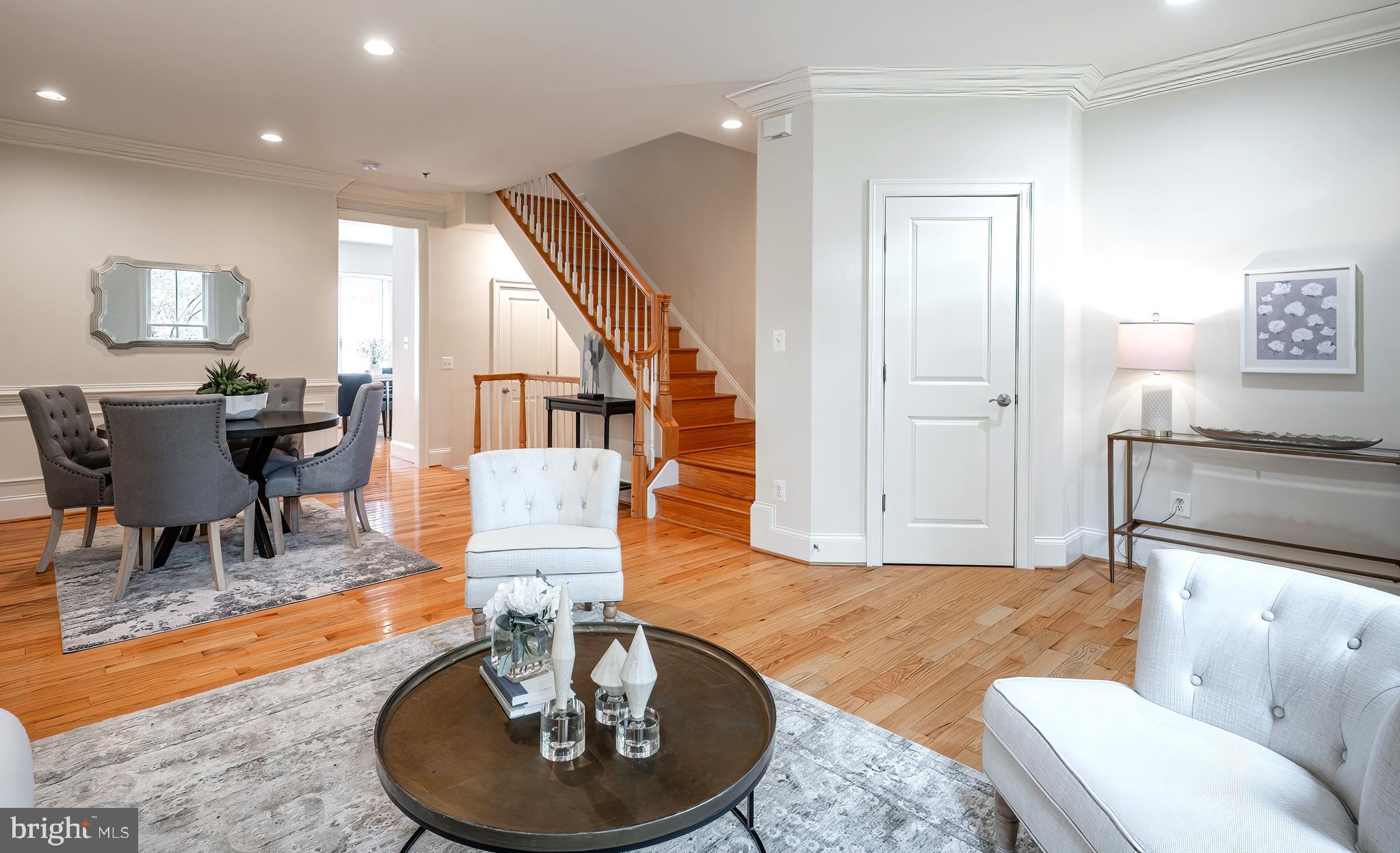 CHATHAM SQUARE - Residential