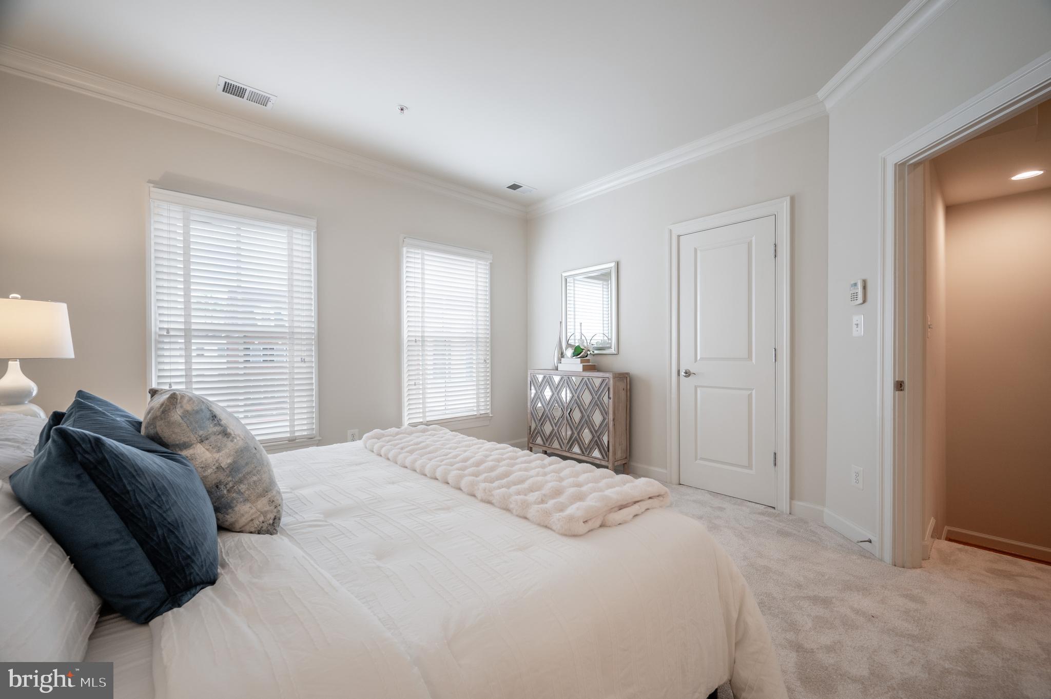 CHATHAM SQUARE - Residential