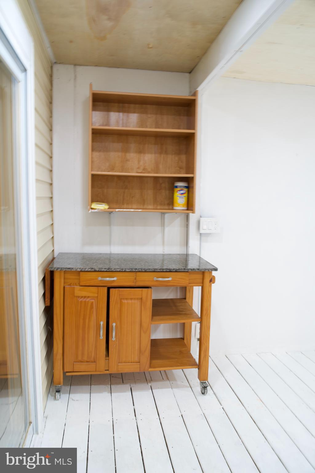 LONDON TOWNE - Residential