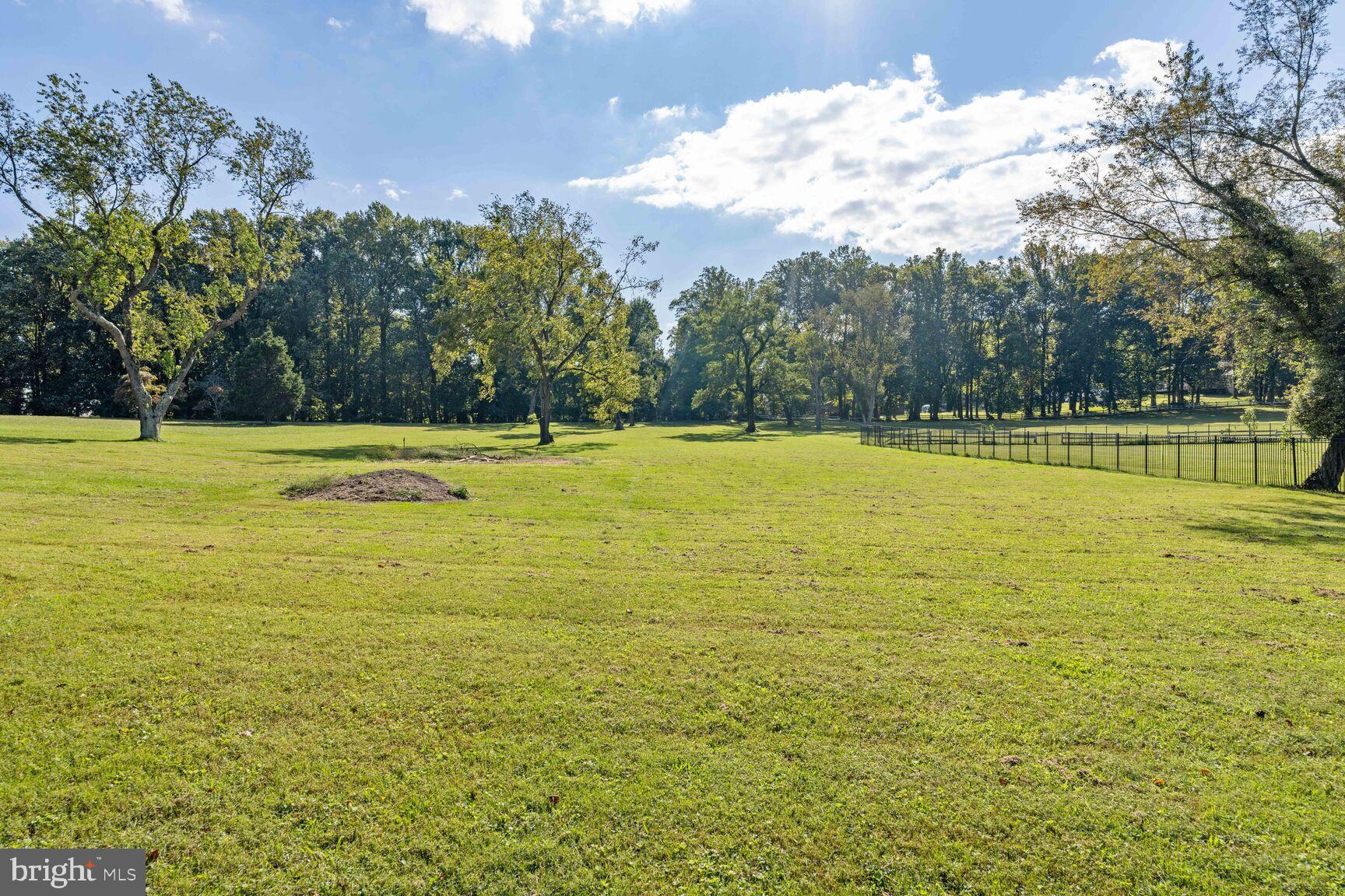 POTOMAC FARM ESTATES - Residential