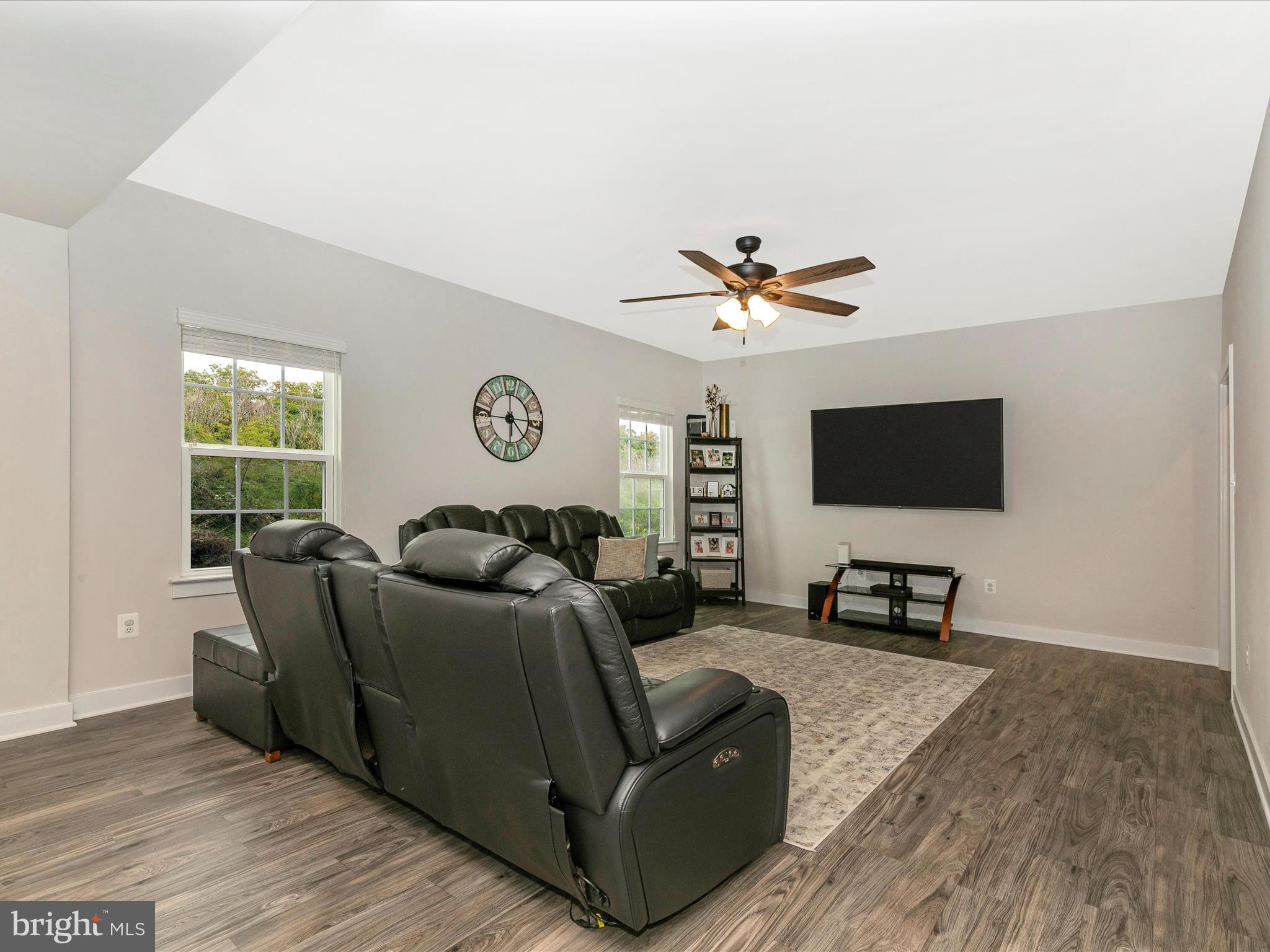 POTOMAC STATION - Residential